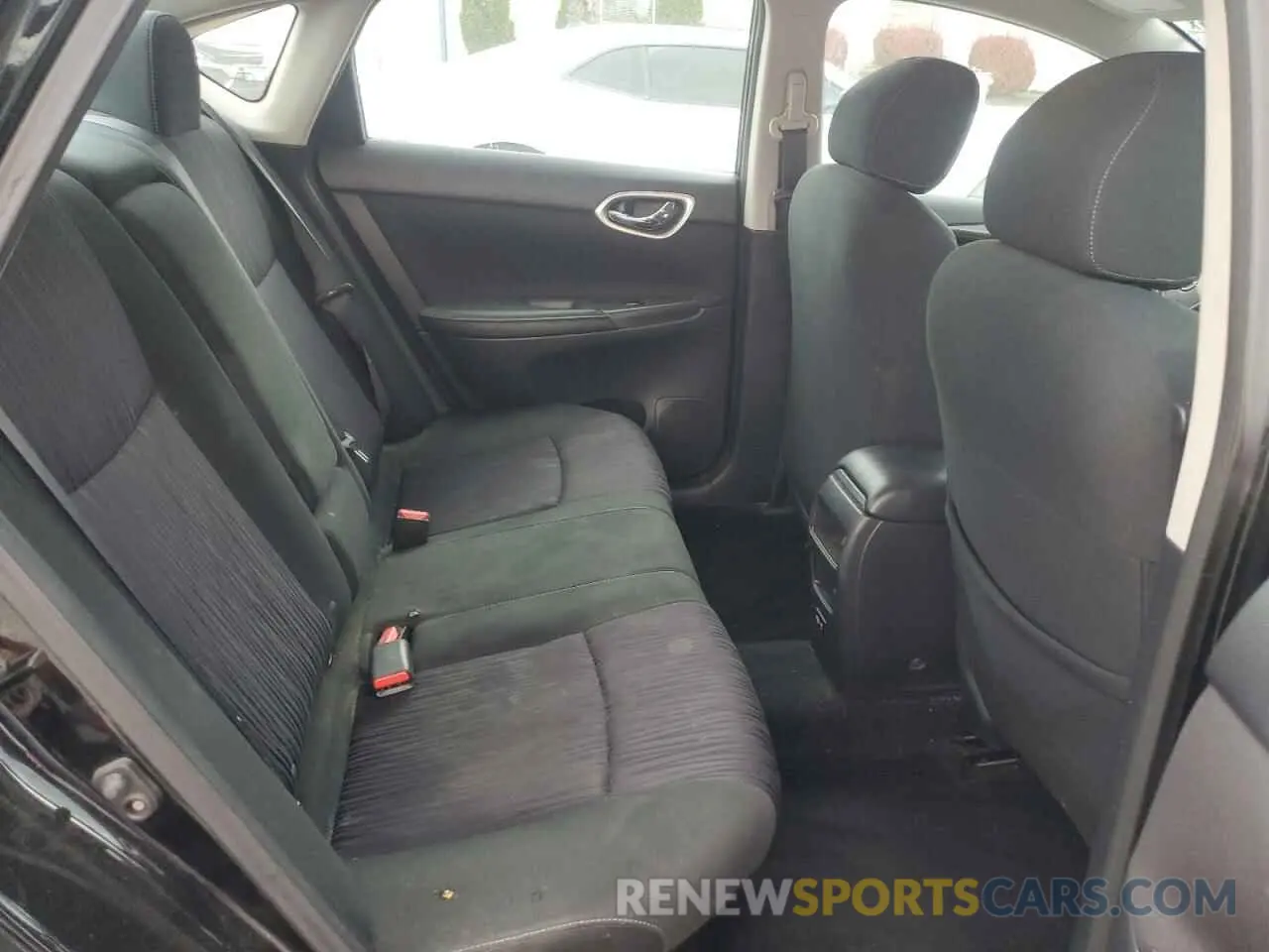10 Photograph of a damaged car 3N1AB7AP5KY340758 NISSAN SENTRA 2019