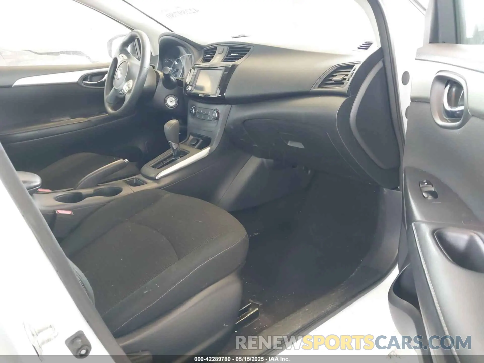 5 Photograph of a damaged car 3N1AB7AP5KY343238 NISSAN SENTRA 2019