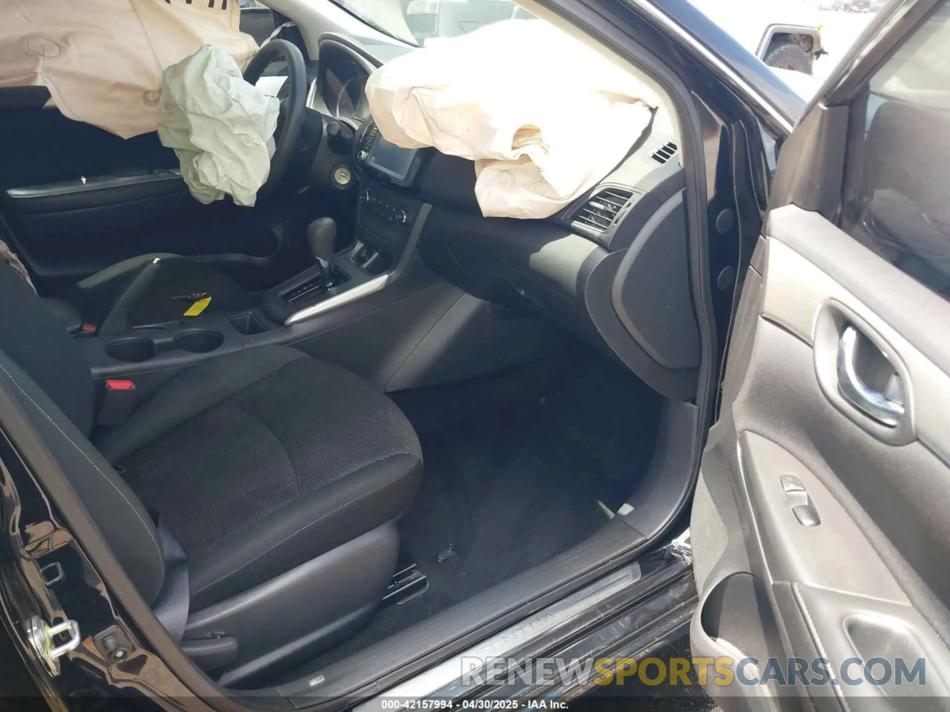 5 Photograph of a damaged car 3N1AB7AP5KY345992 NISSAN SENTRA 2019