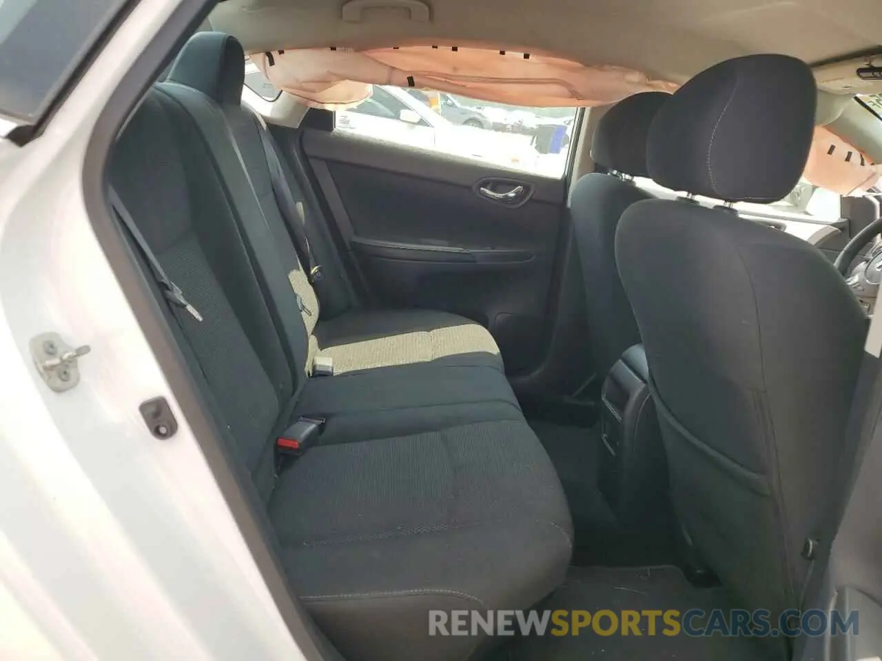 10 Photograph of a damaged car 3N1AB7AP5KY351775 NISSAN SENTRA 2019