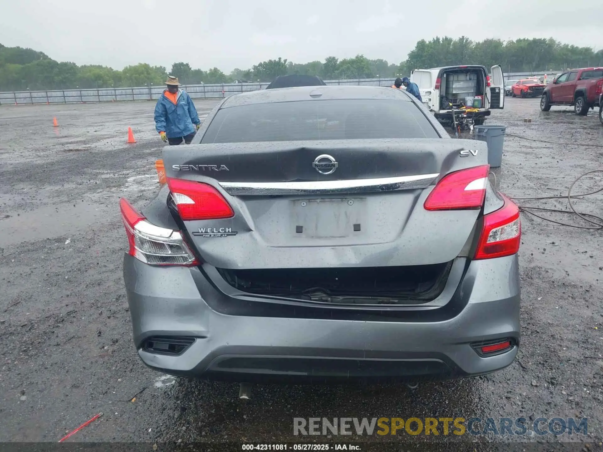16 Photograph of a damaged car 3N1AB7AP5KY364297 NISSAN SENTRA 2019