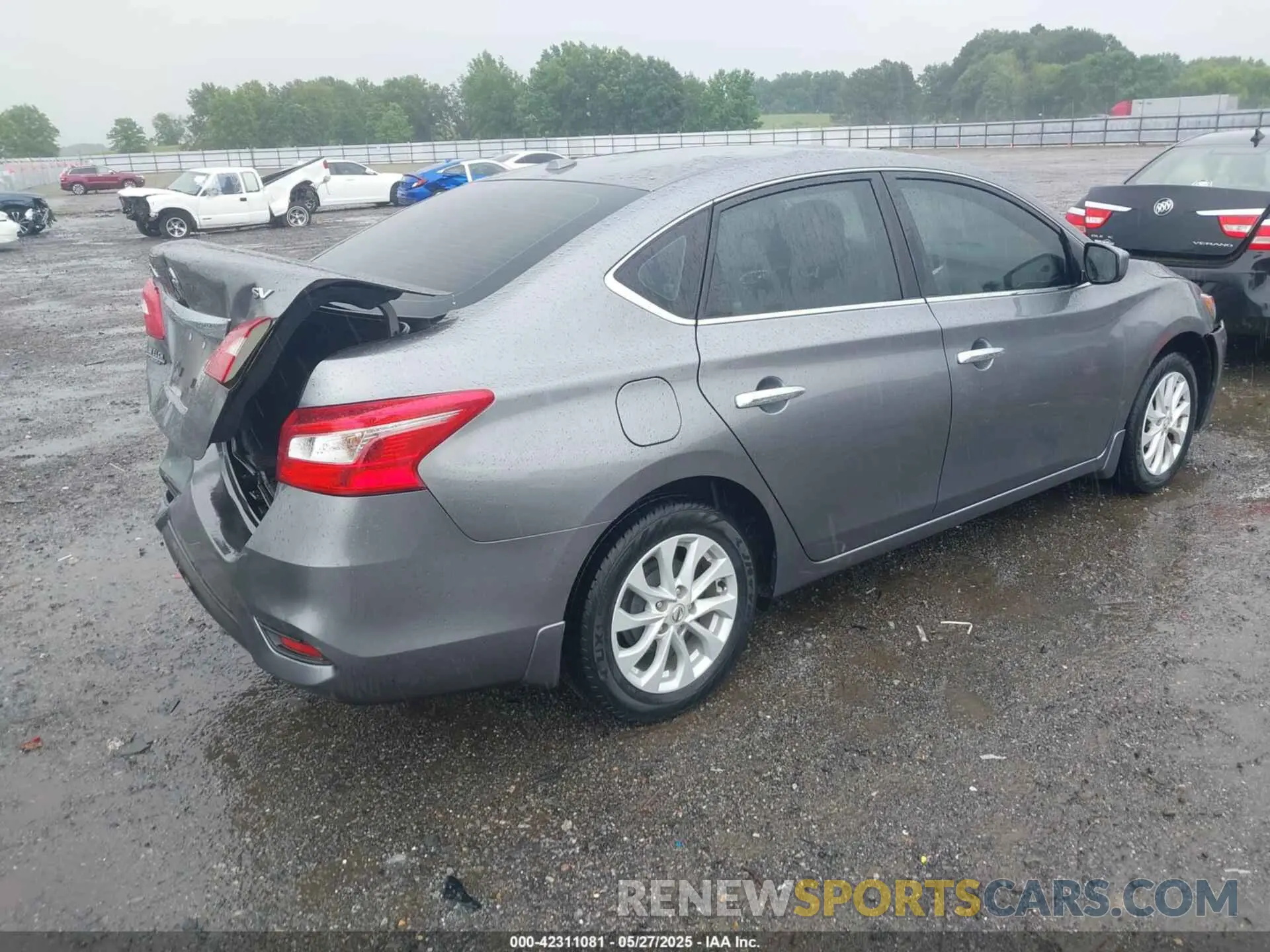 4 Photograph of a damaged car 3N1AB7AP5KY364297 NISSAN SENTRA 2019