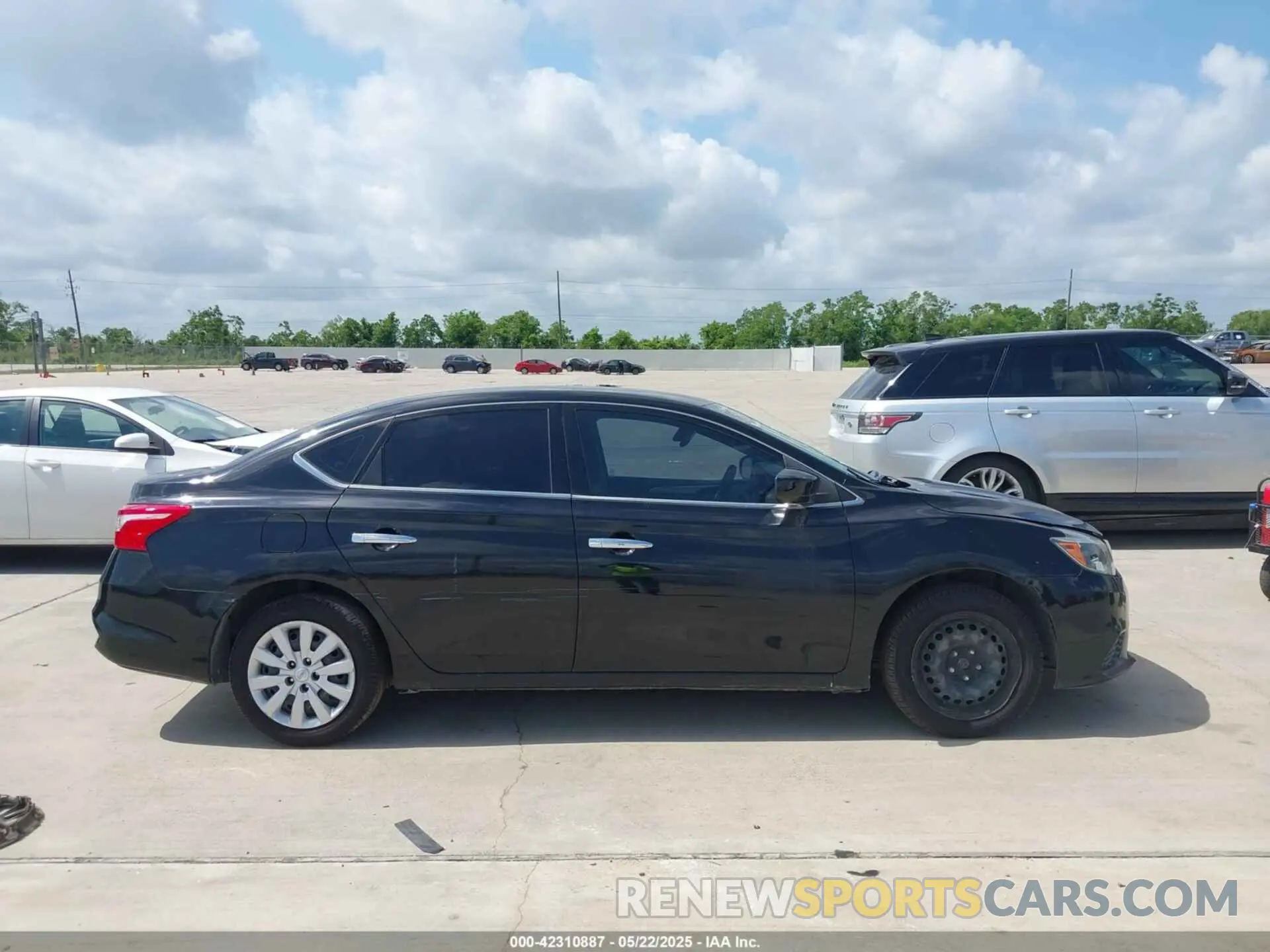 13 Photograph of a damaged car 3N1AB7AP5KY376952 NISSAN SENTRA 2019