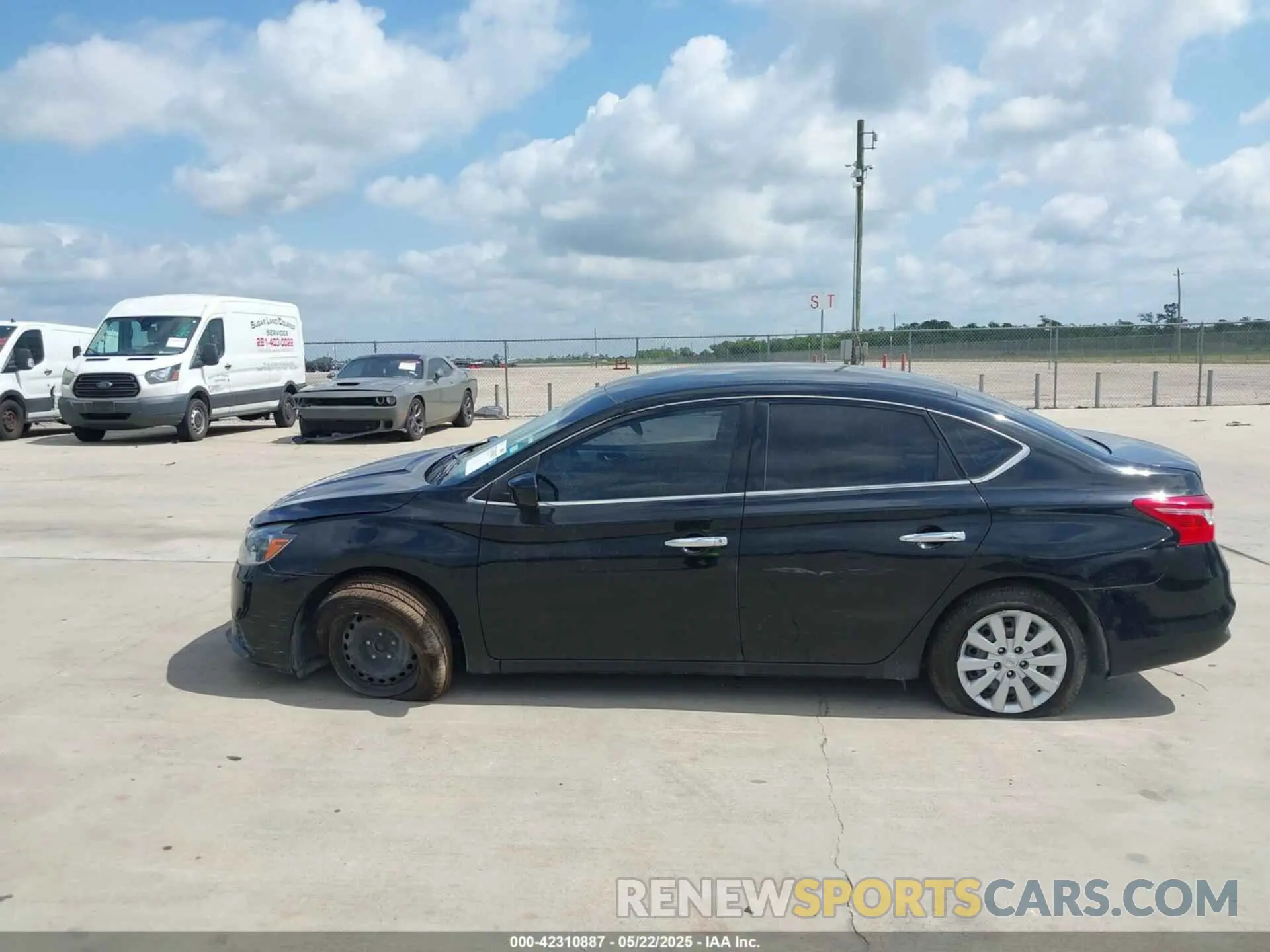 14 Photograph of a damaged car 3N1AB7AP5KY376952 NISSAN SENTRA 2019