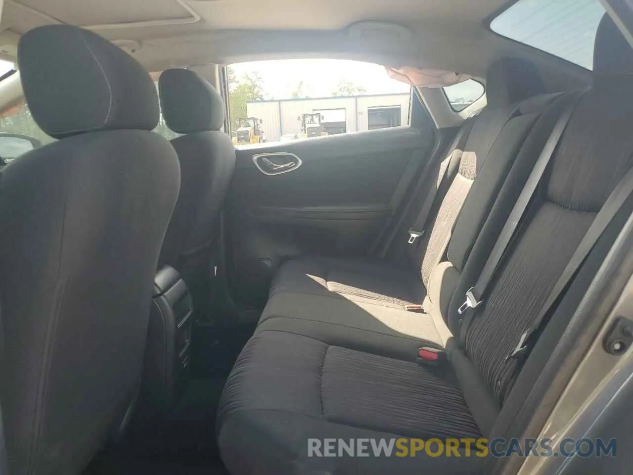 10 Photograph of a damaged car 3N1AB7AP5KY392388 NISSAN SENTRA 2019