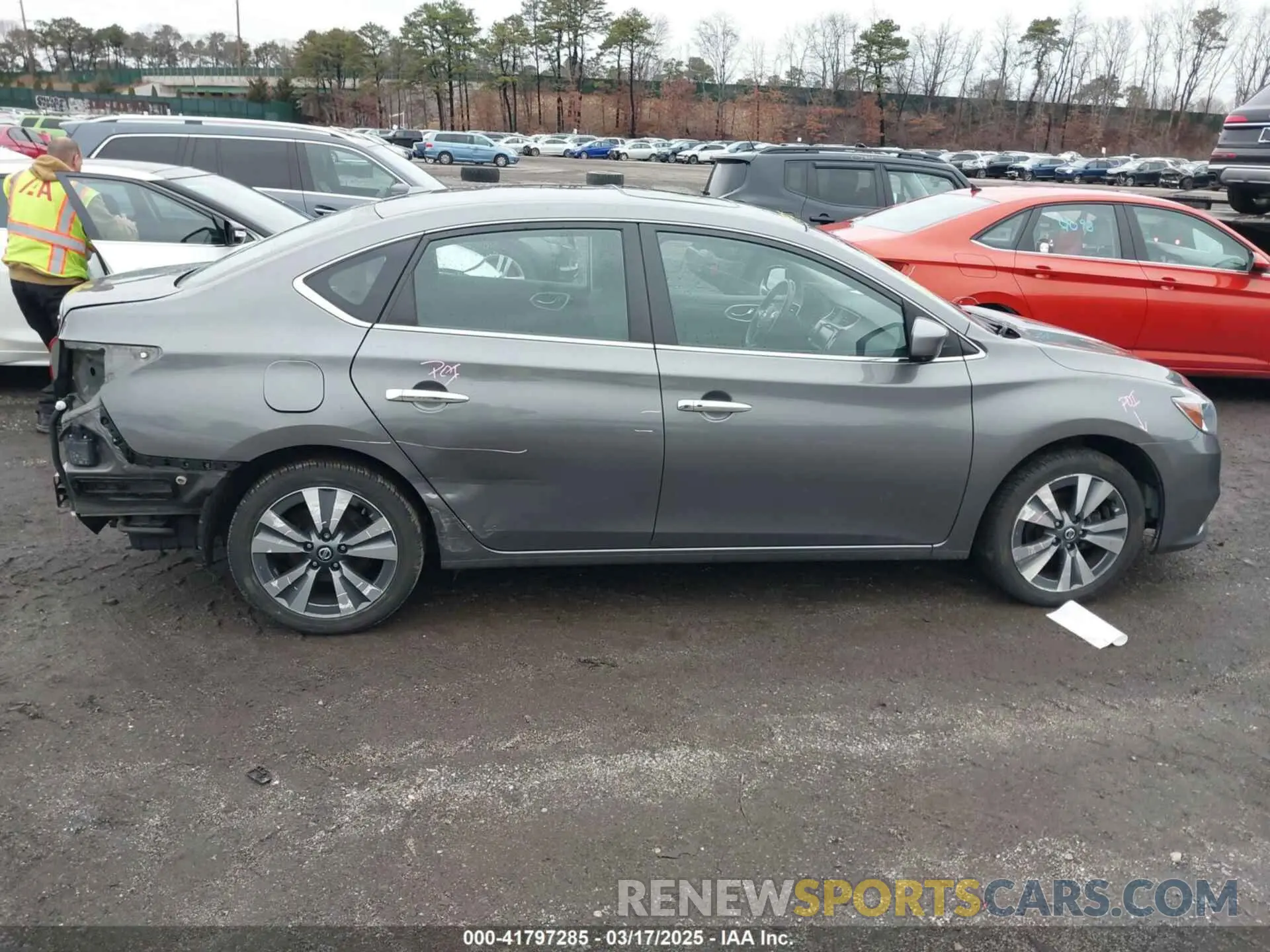 13 Photograph of a damaged car 3N1AB7AP5KY392889 NISSAN SENTRA 2019