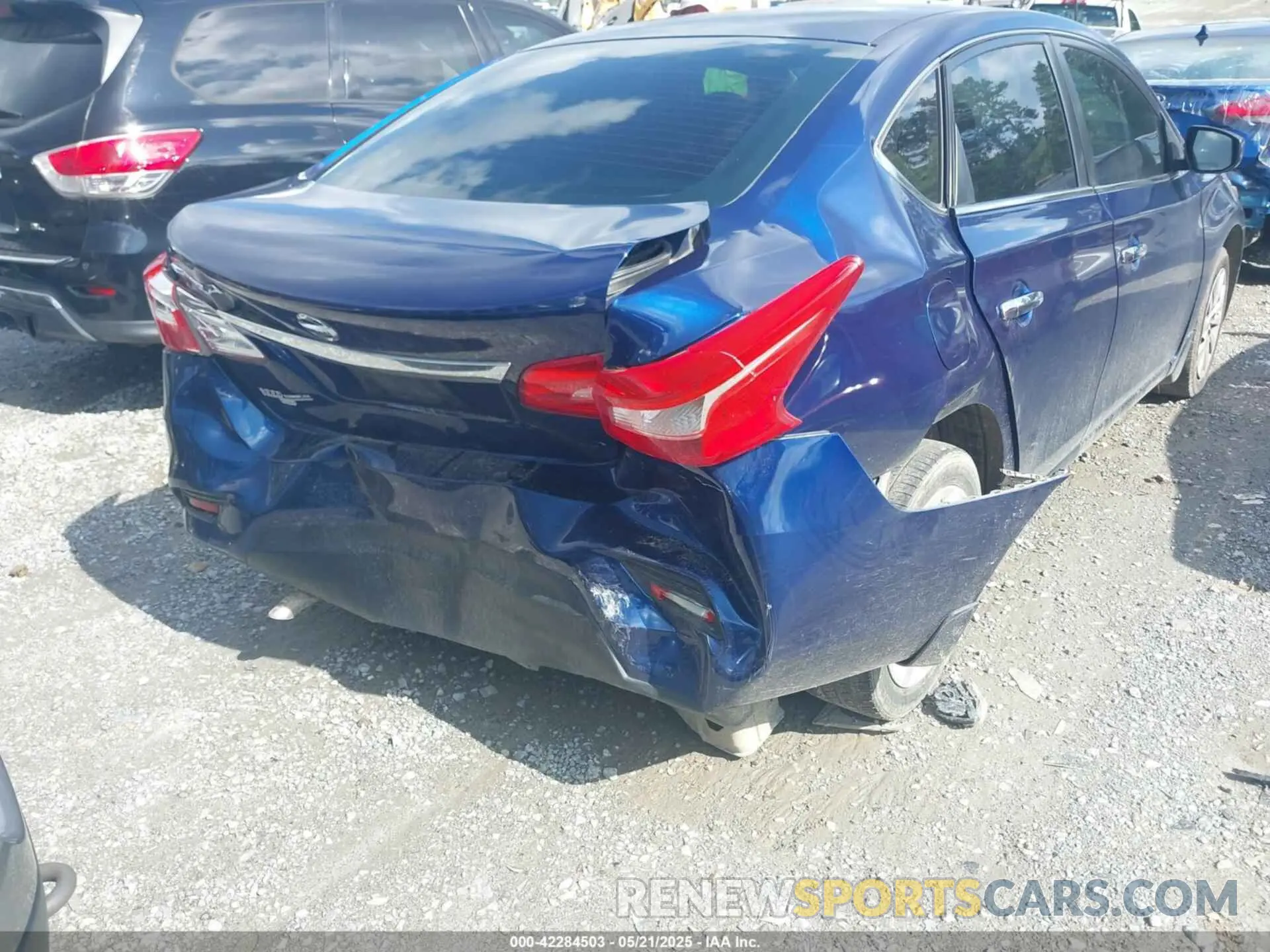 4 Photograph of a damaged car 3N1AB7AP5KY404751 NISSAN SENTRA 2019