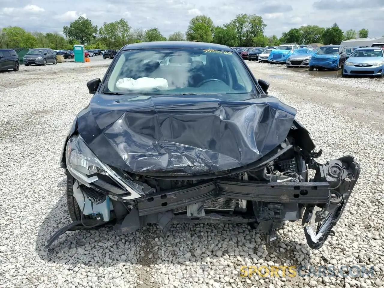 4 Photograph of a damaged car 3N1AB7AP5KY410663 NISSAN SENTRA 2019