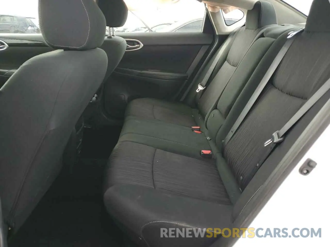 10 Photograph of a damaged car 3N1AB7AP5KY413725 NISSAN SENTRA 2019