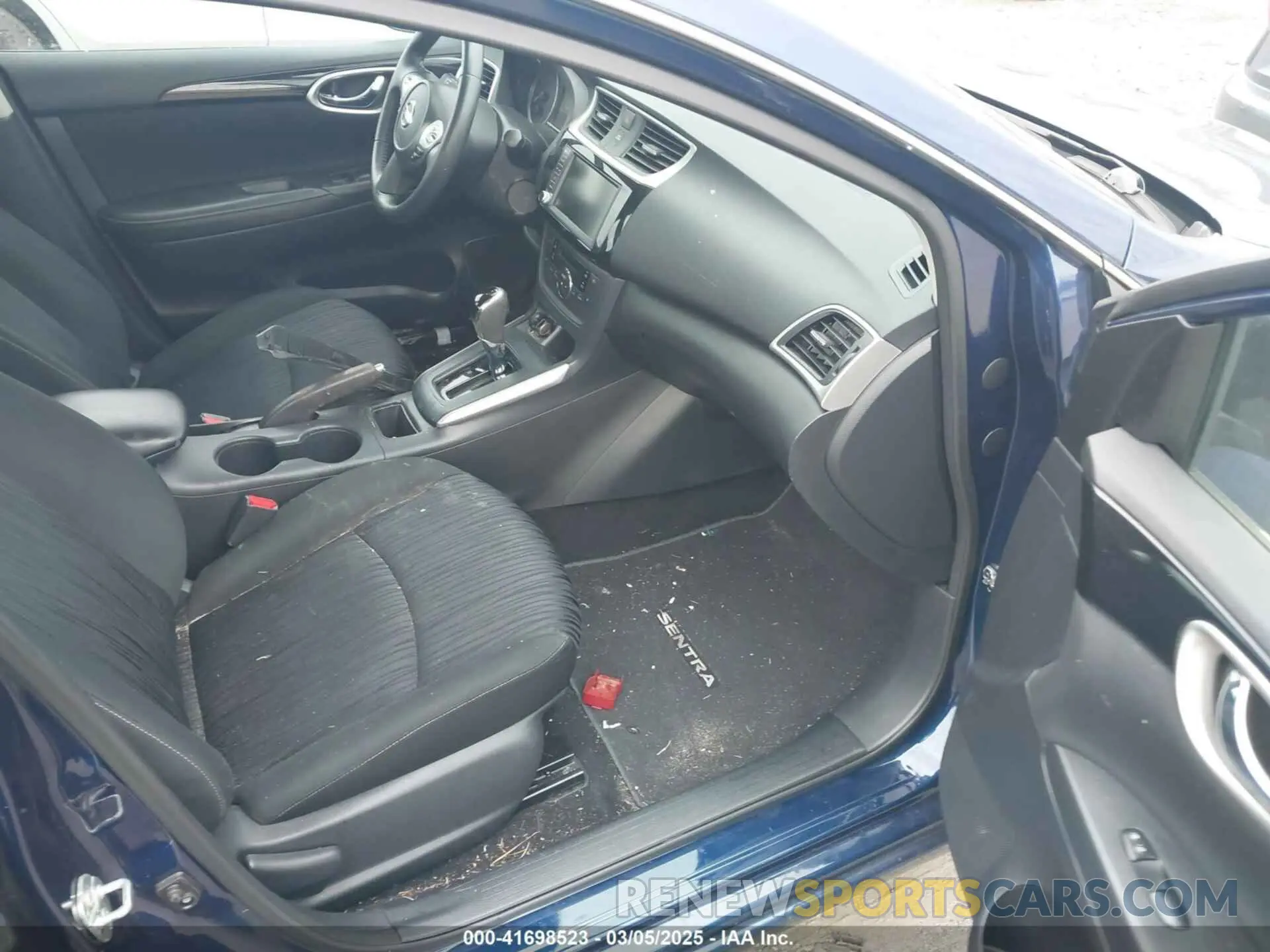5 Photograph of a damaged car 3N1AB7AP5KY436728 NISSAN SENTRA 2019