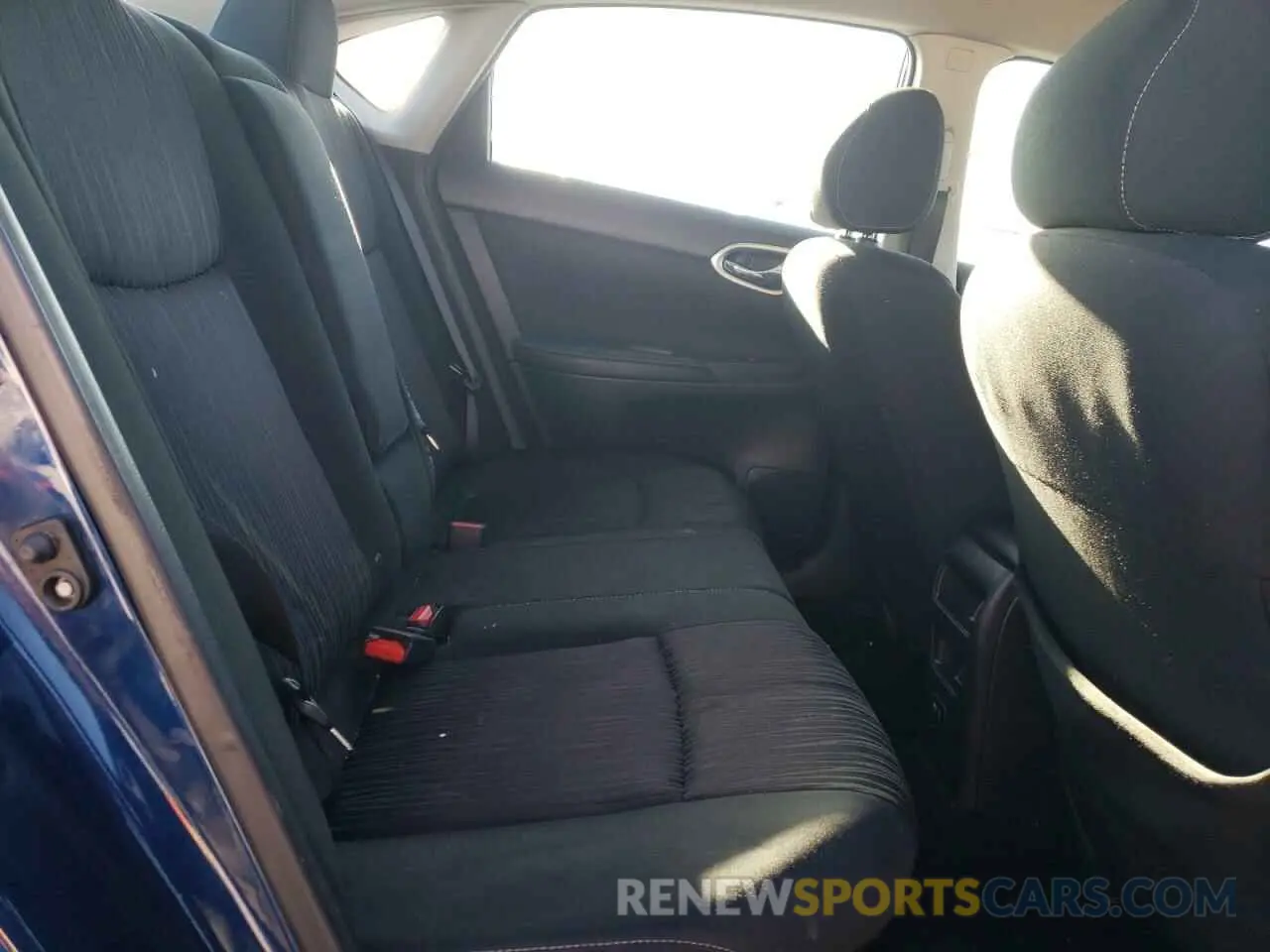 10 Photograph of a damaged car 3N1AB7AP5KY449589 NISSAN SENTRA 2019