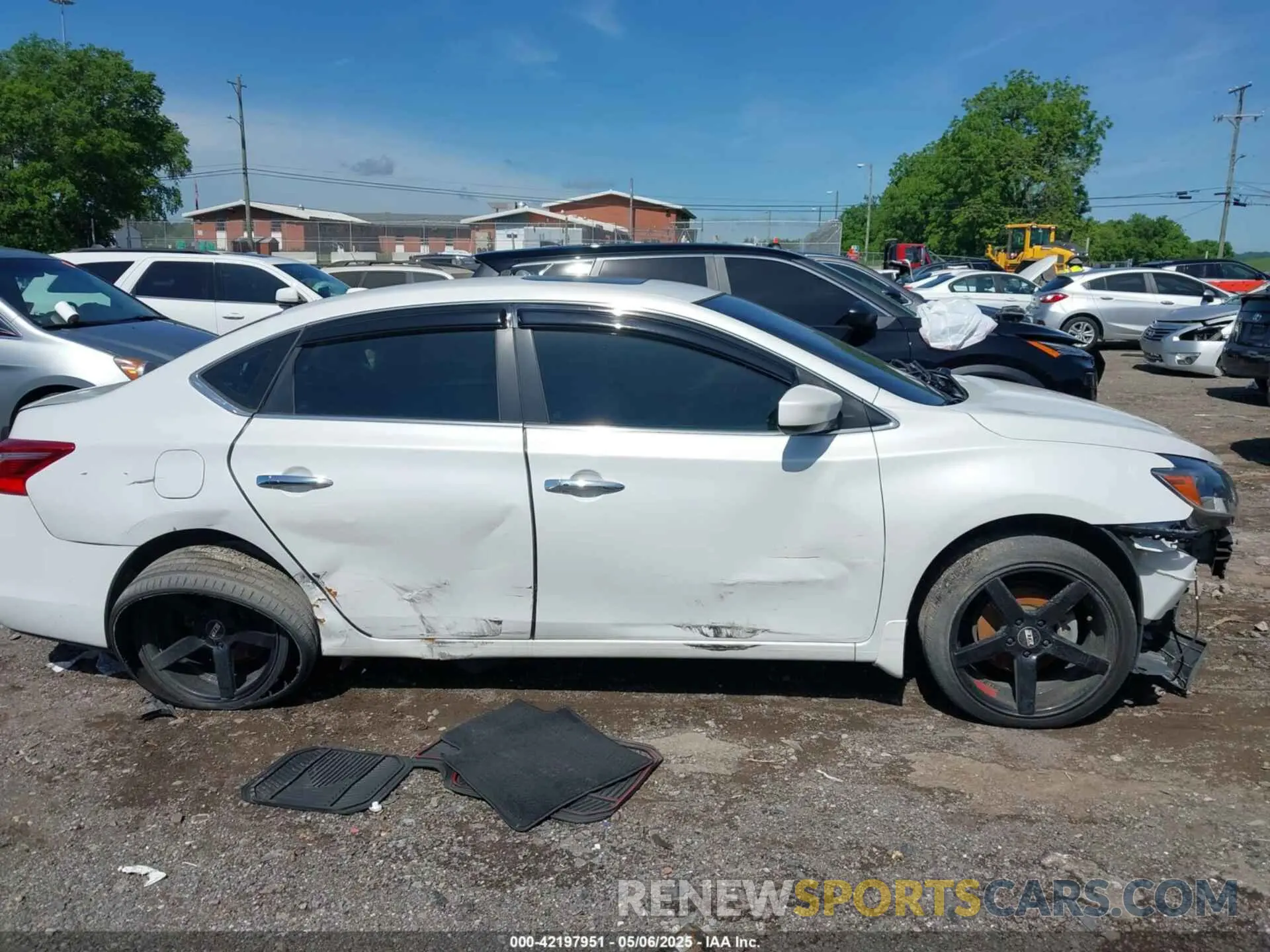 14 Photograph of a damaged car 3N1AB7AP5KY455635 NISSAN SENTRA 2019