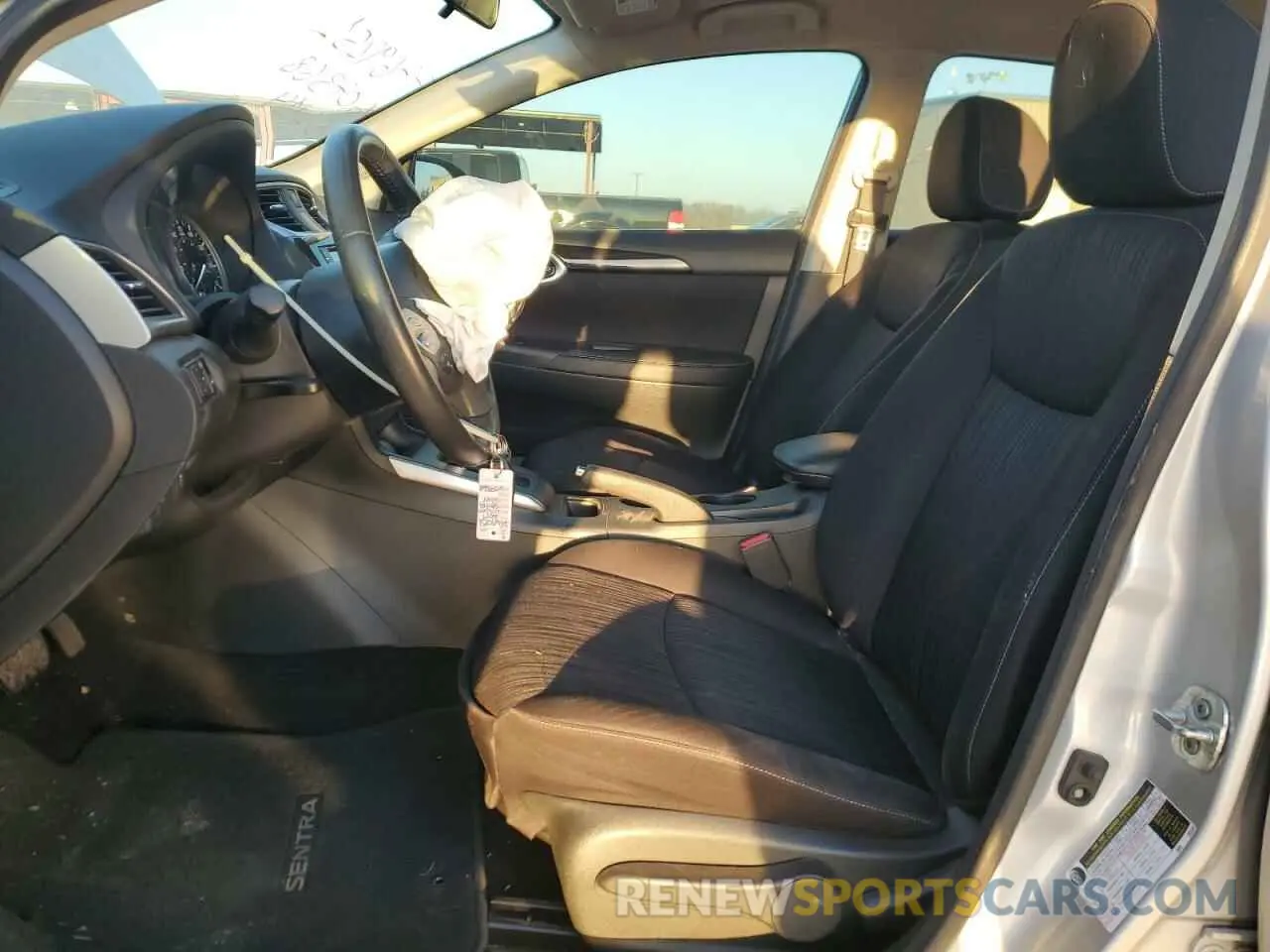 7 Photograph of a damaged car 3N1AB7AP6KL607368 NISSAN SENTRA 2019