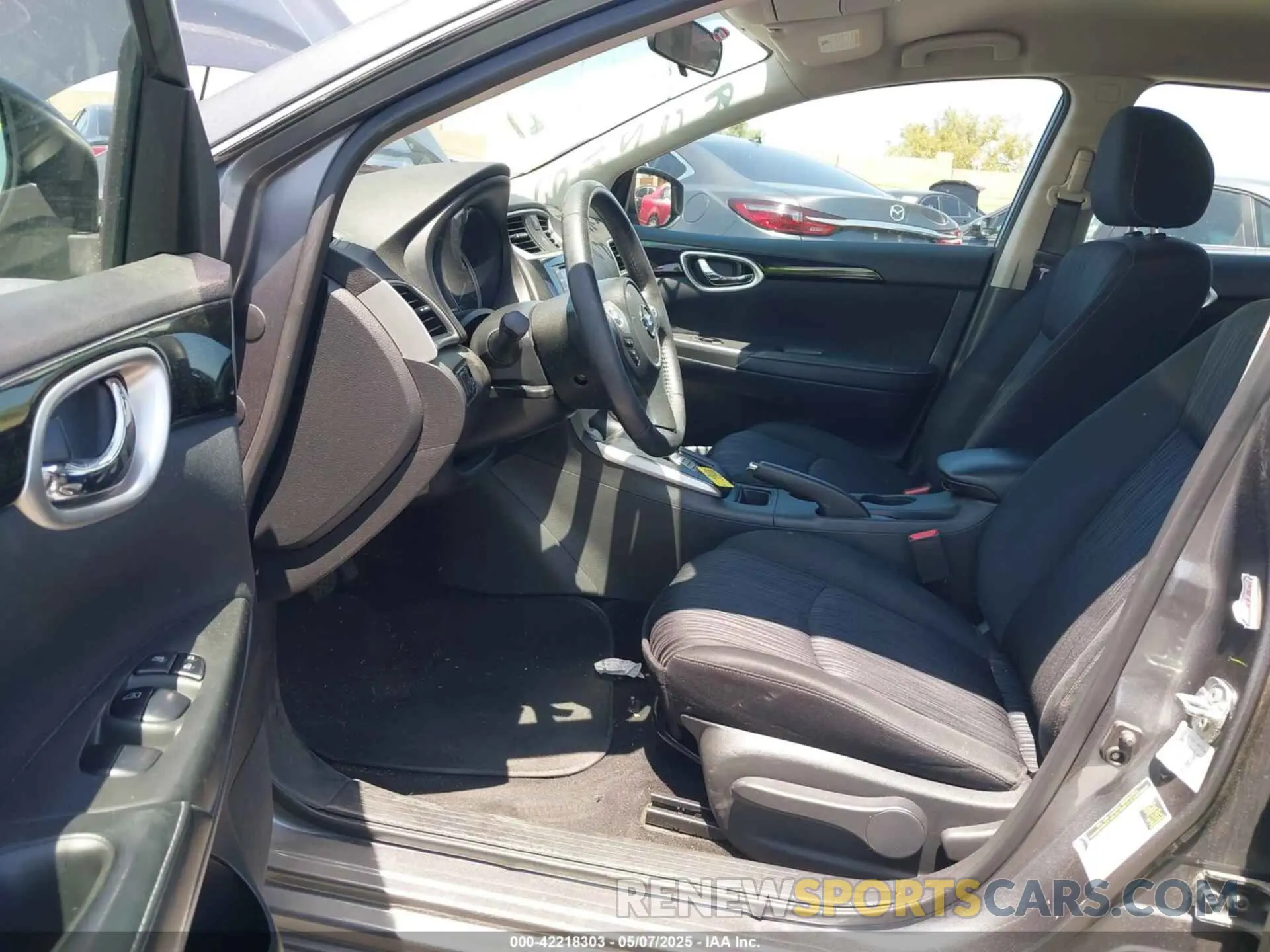 5 Photograph of a damaged car 3N1AB7AP6KL612618 NISSAN SENTRA 2019