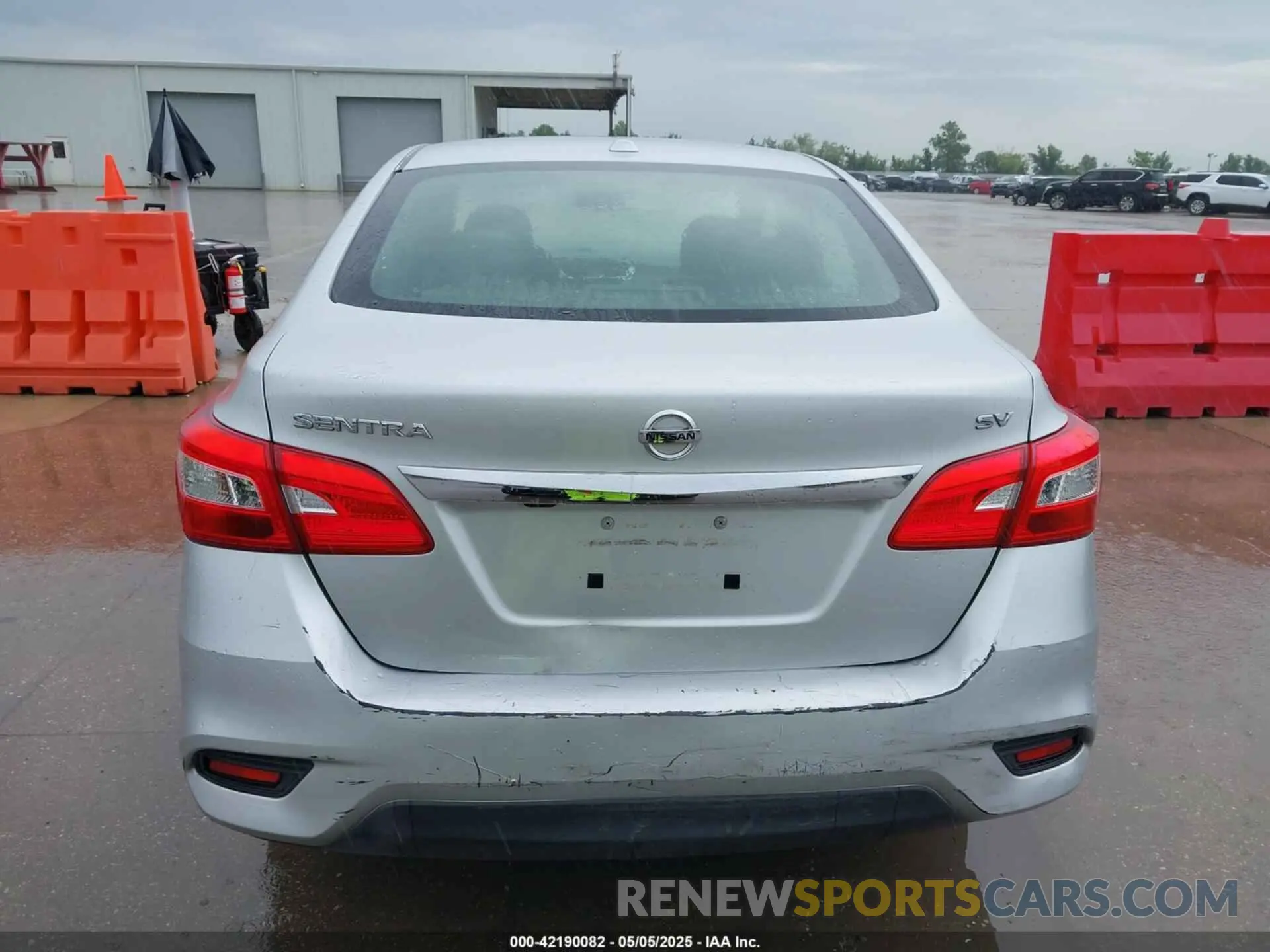 17 Photograph of a damaged car 3N1AB7AP6KL612702 NISSAN SENTRA 2019