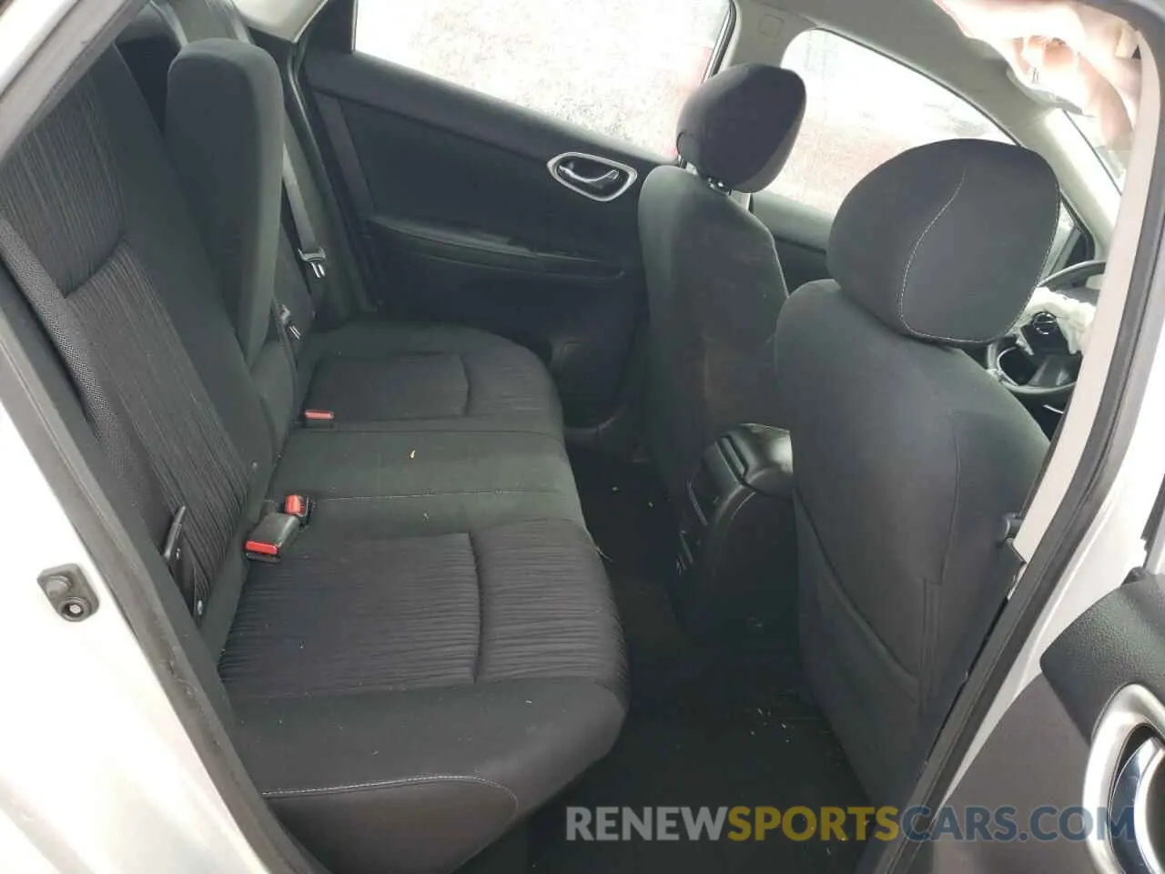 10 Photograph of a damaged car 3N1AB7AP6KL614837 NISSAN SENTRA 2019