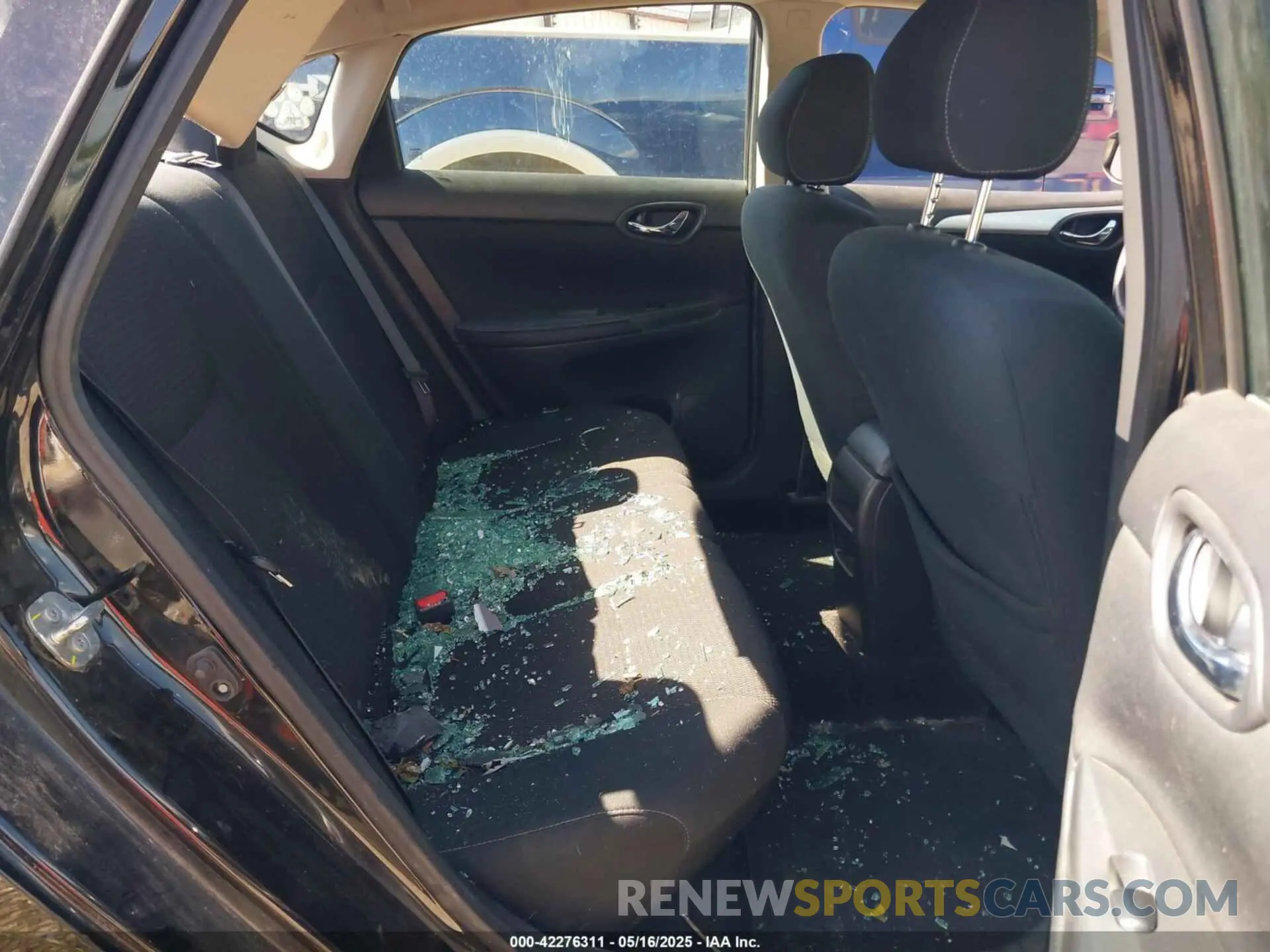 8 Photograph of a damaged car 3N1AB7AP6KY207961 NISSAN SENTRA 2019