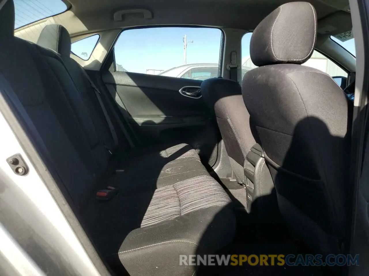 10 Photograph of a damaged car 3N1AB7AP6KY207989 NISSAN SENTRA 2019