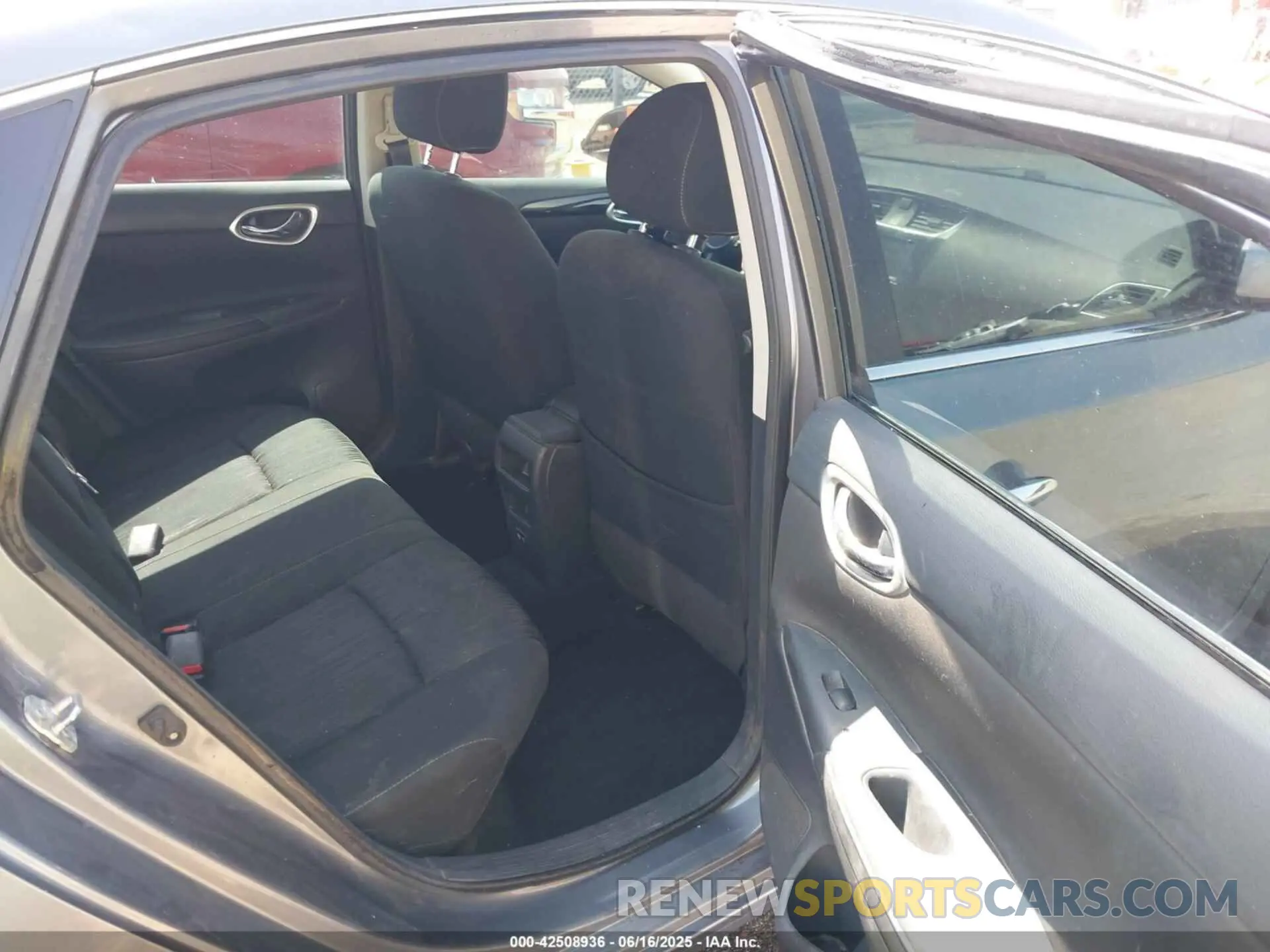 8 Photograph of a damaged car 3N1AB7AP6KY269747 NISSAN SENTRA 2019