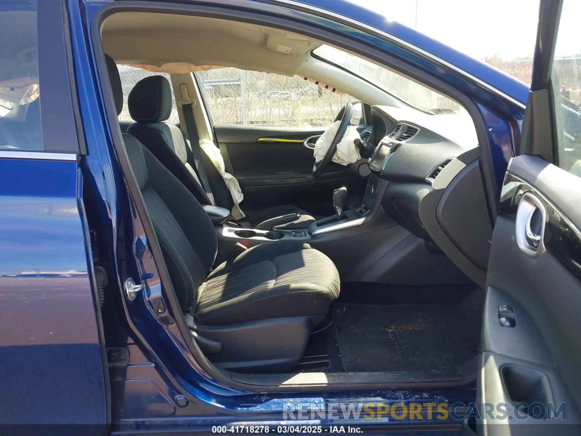 5 Photograph of a damaged car 3N1AB7AP6KY274205 NISSAN SENTRA 2019