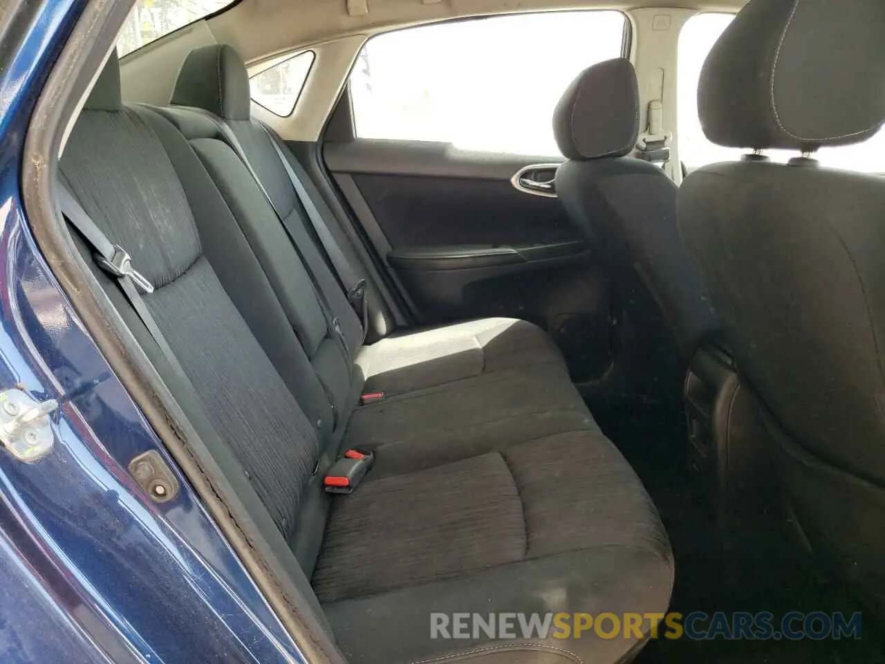 10 Photograph of a damaged car 3N1AB7AP6KY300236 NISSAN SENTRA 2019