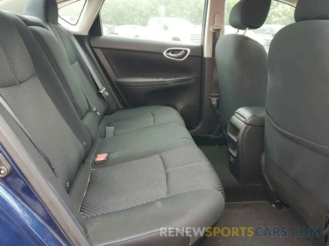 10 Photograph of a damaged car 3N1AB7AP6KY313701 NISSAN SENTRA 2019