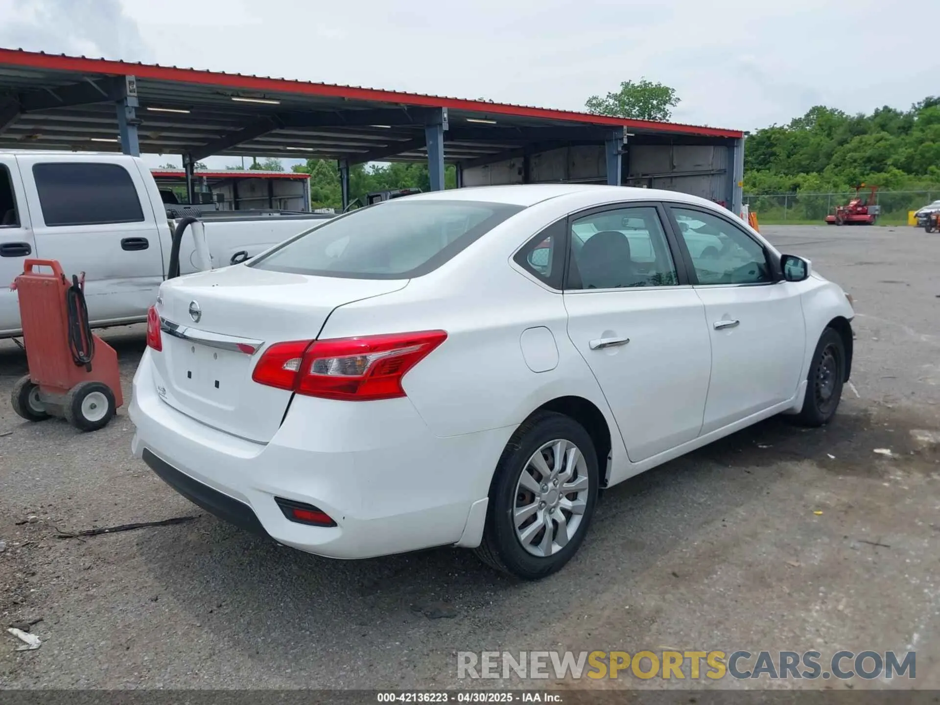 4 Photograph of a damaged car 3N1AB7AP6KY335665 NISSAN SENTRA 2019