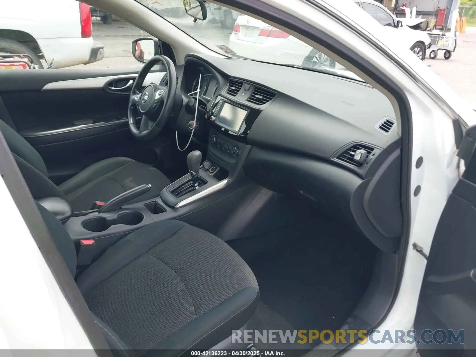 5 Photograph of a damaged car 3N1AB7AP6KY335665 NISSAN SENTRA 2019