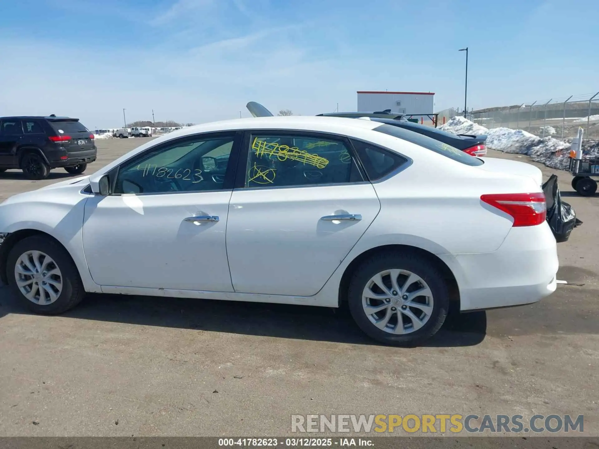 15 Photograph of a damaged car 3N1AB7AP6KY350750 NISSAN SENTRA 2019