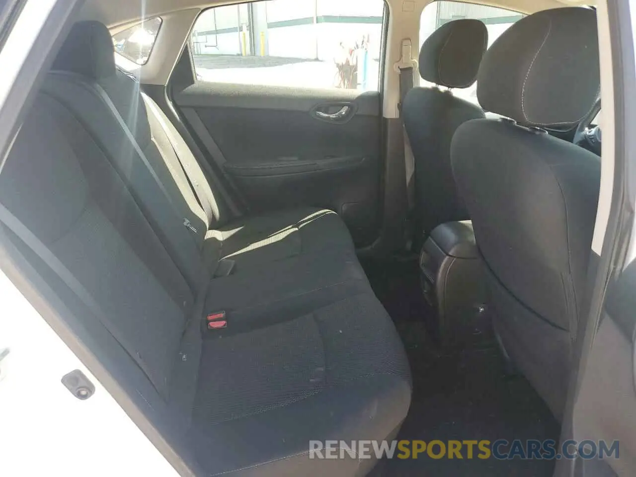 10 Photograph of a damaged car 3N1AB7AP6KY376667 NISSAN SENTRA 2019