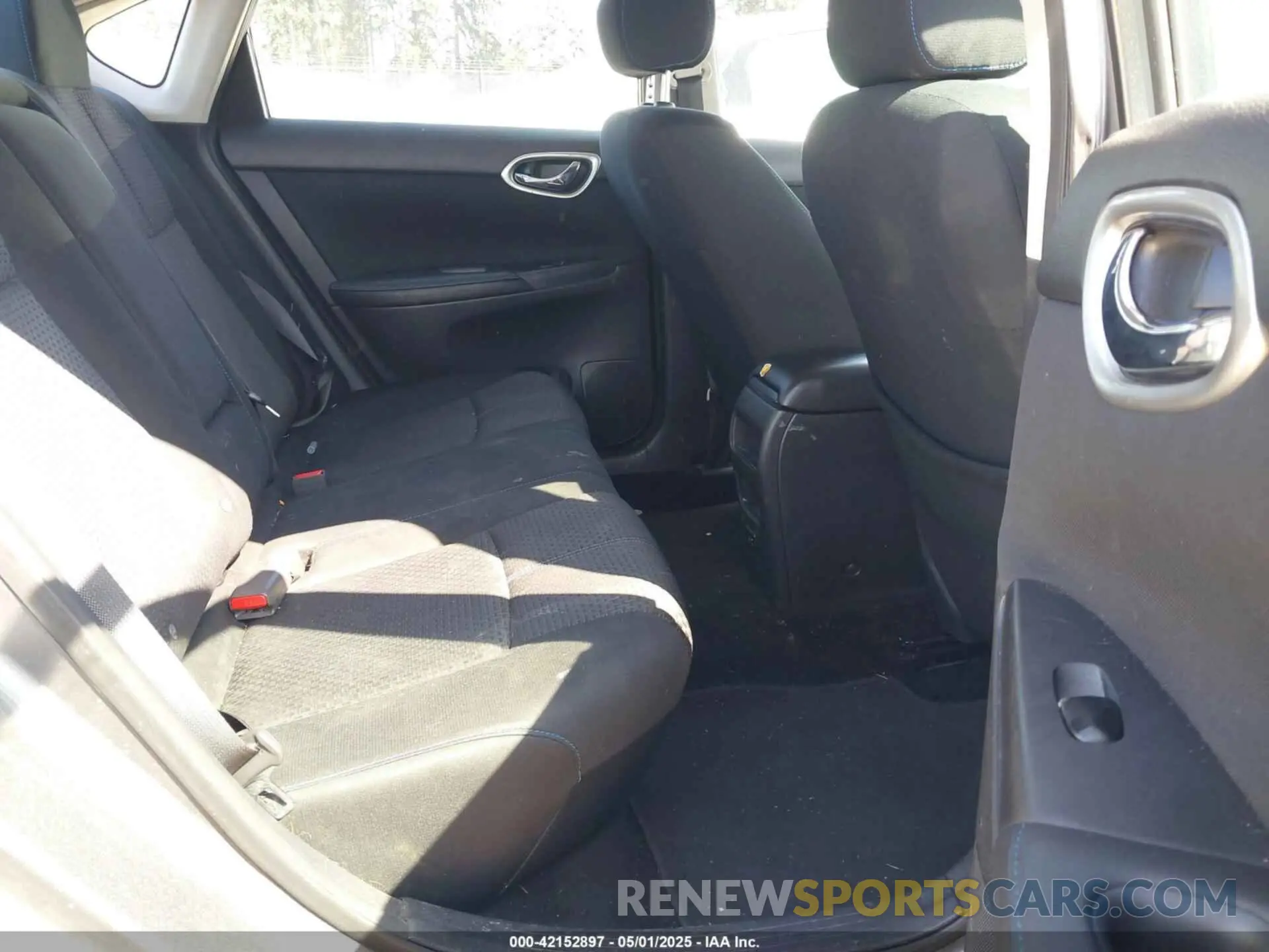 8 Photograph of a damaged car 3N1AB7AP6KY378886 NISSAN SENTRA 2019