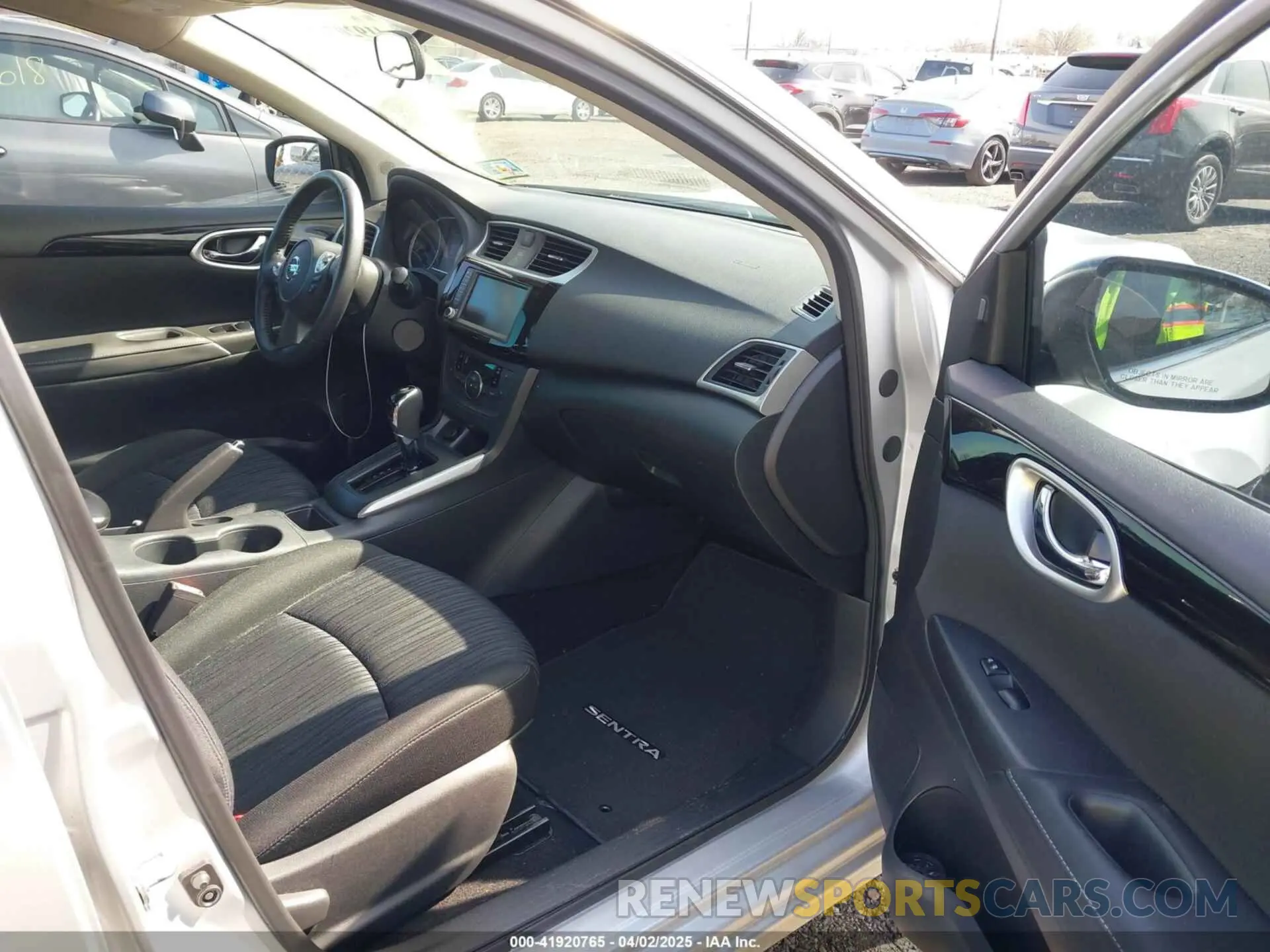 5 Photograph of a damaged car 3N1AB7AP6KY381447 NISSAN SENTRA 2019