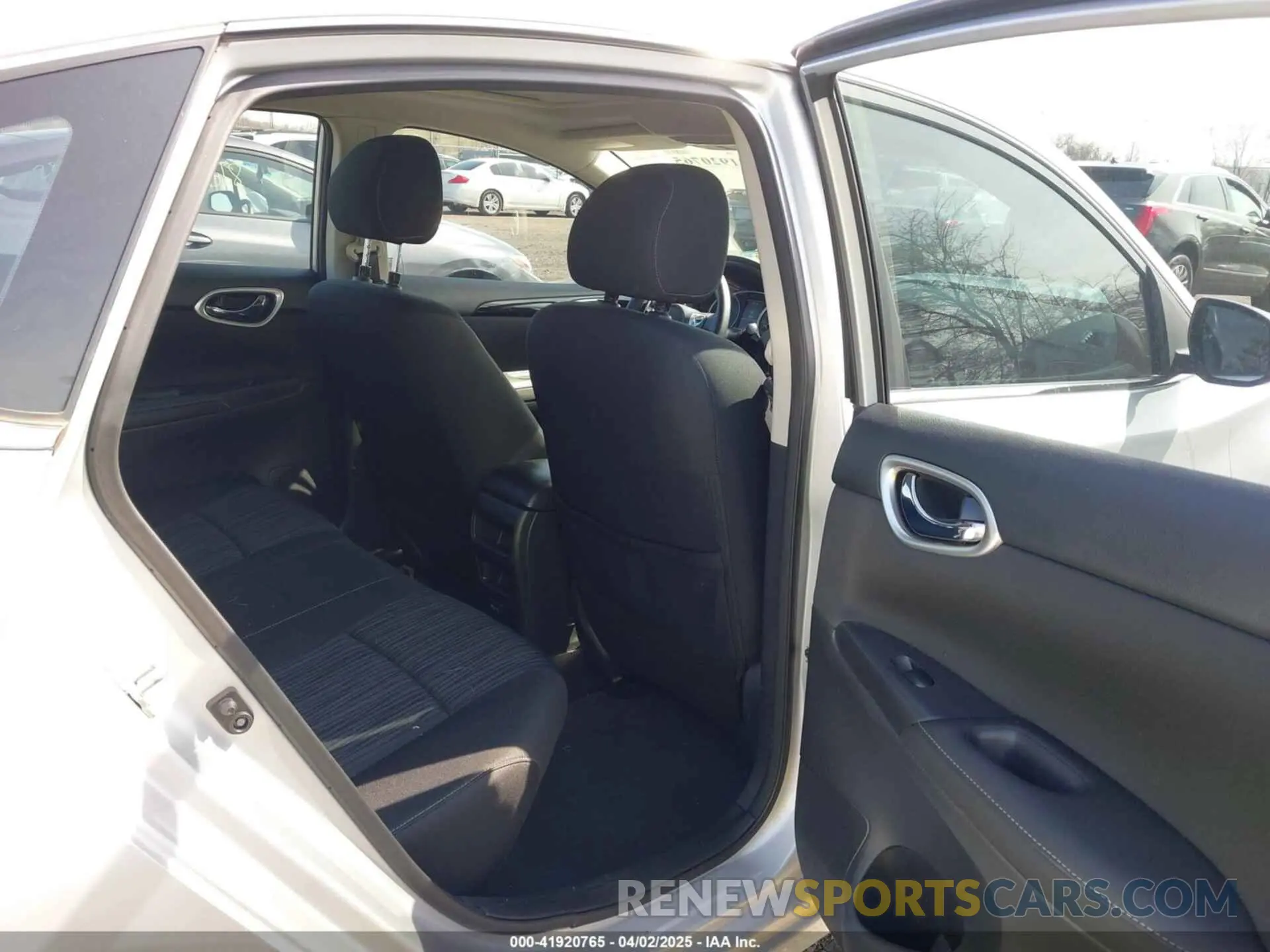 8 Photograph of a damaged car 3N1AB7AP6KY381447 NISSAN SENTRA 2019