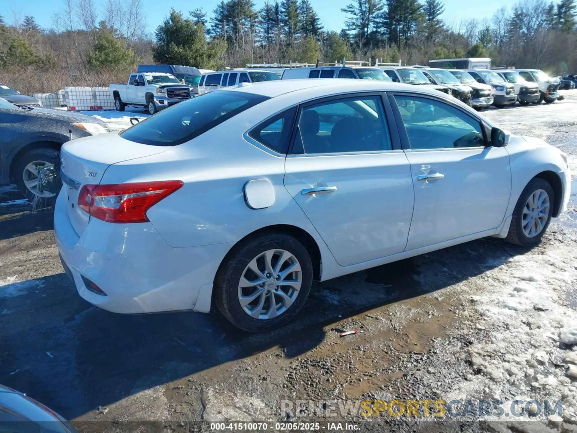 4 Photograph of a damaged car 3N1AB7AP6KY381948 NISSAN SENTRA 2019