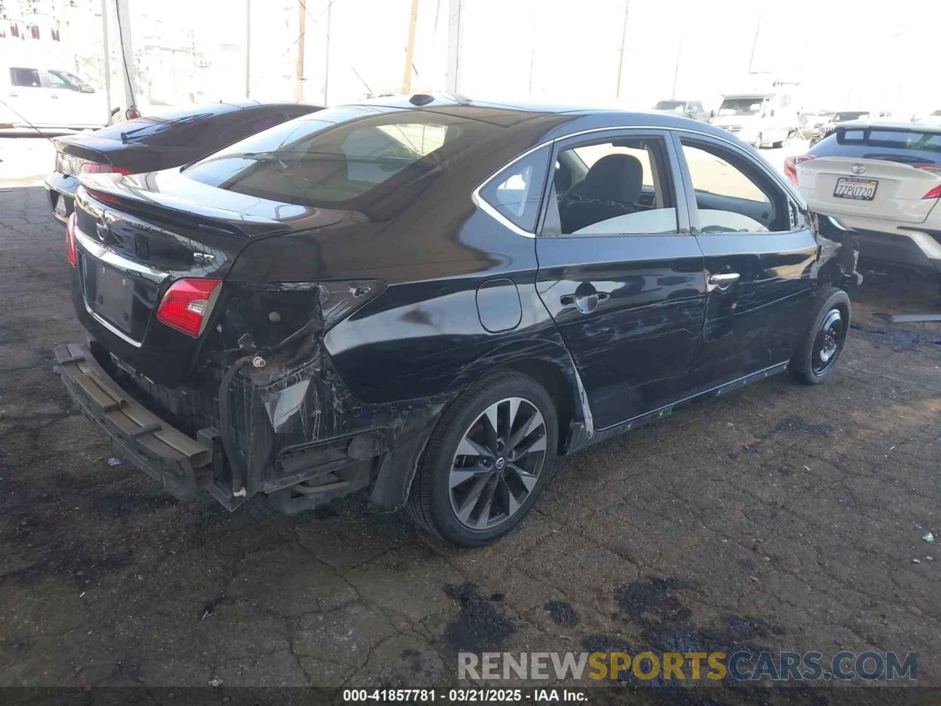 4 Photograph of a damaged car 3N1AB7AP6KY382078 NISSAN SENTRA 2019