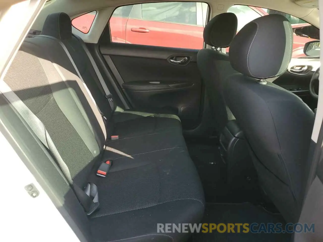 10 Photograph of a damaged car 3N1AB7AP6KY413877 NISSAN SENTRA 2019