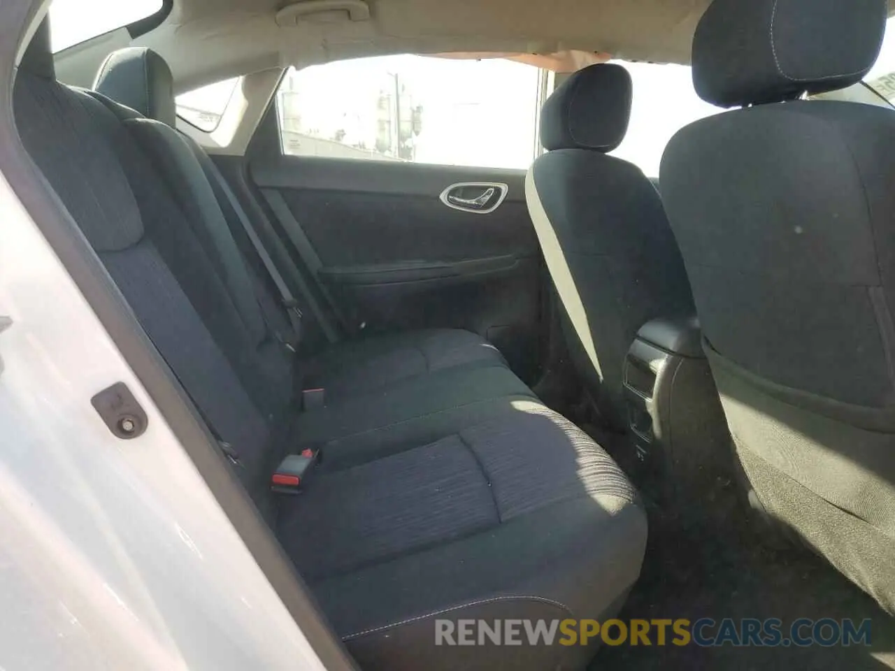 10 Photograph of a damaged car 3N1AB7AP6KY424636 NISSAN SENTRA 2019
