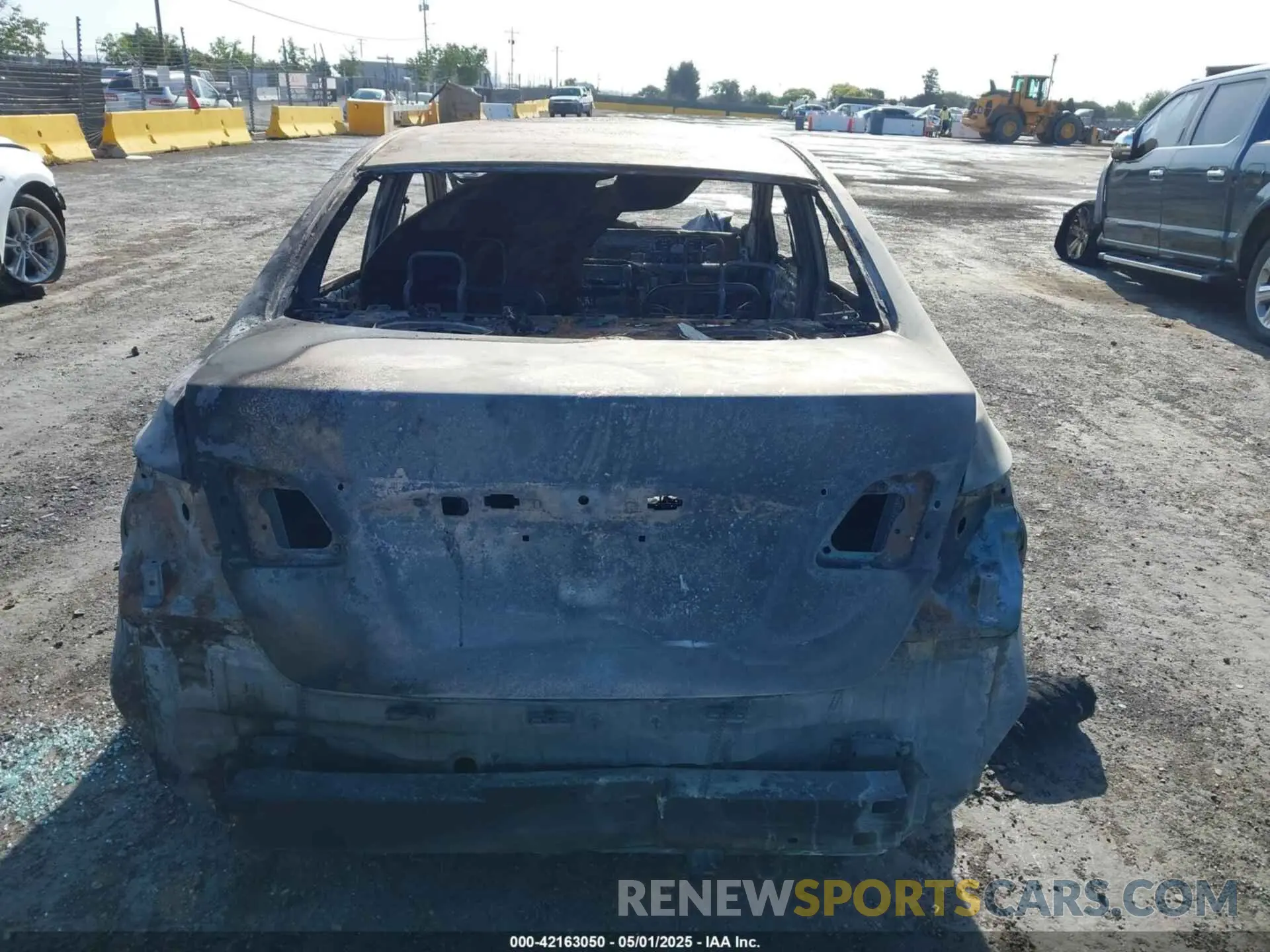 15 Photograph of a damaged car 3N1AB7AP6KY427584 NISSAN SENTRA 2019