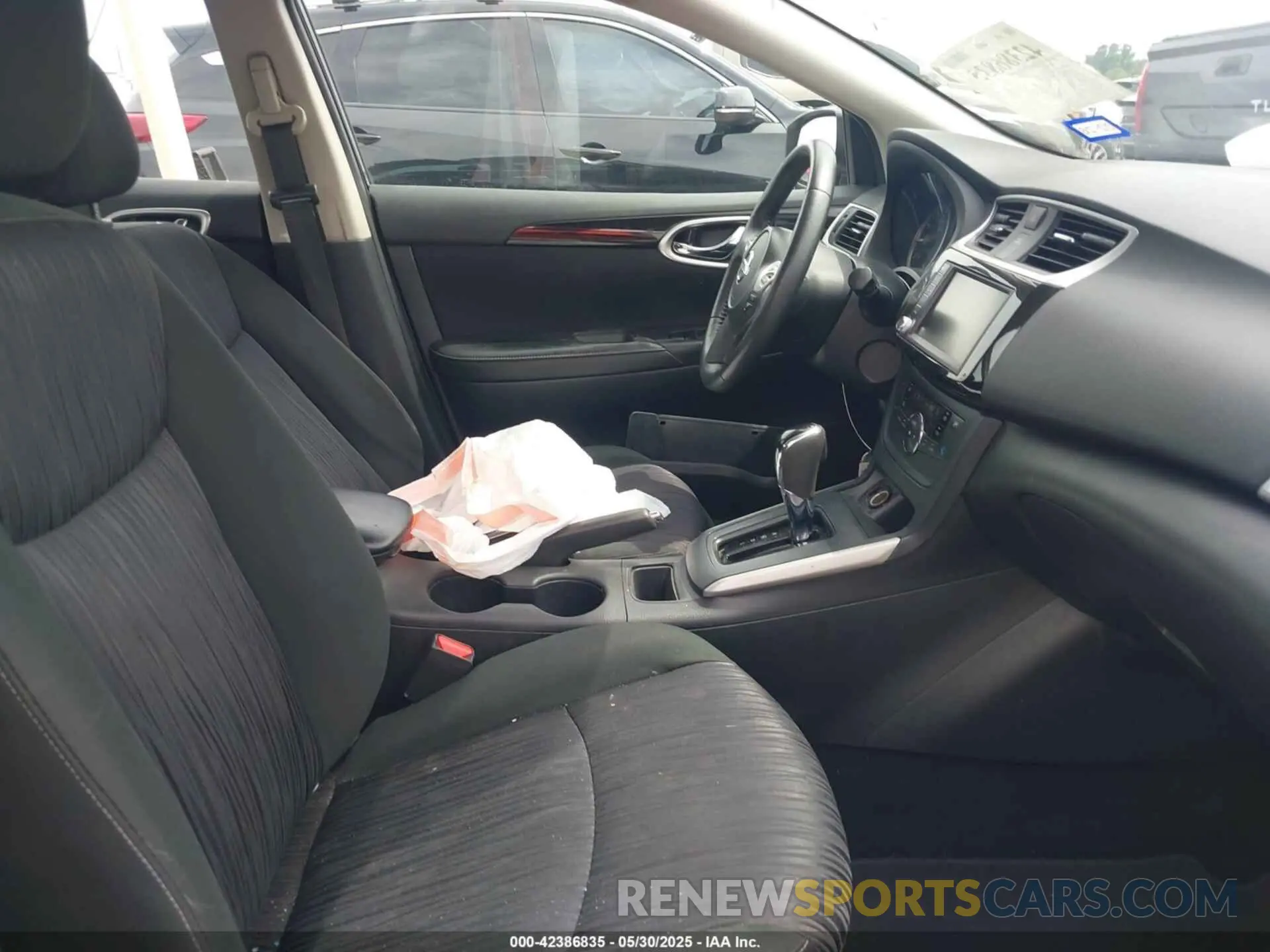 5 Photograph of a damaged car 3N1AB7AP6KY430288 NISSAN SENTRA 2019