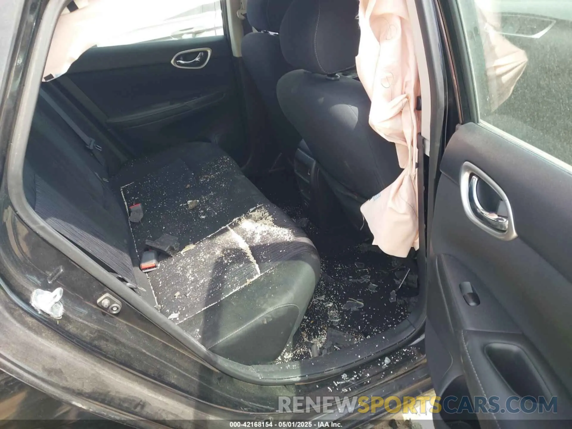 8 Photograph of a damaged car 3N1AB7AP6KY431618 NISSAN SENTRA 2019