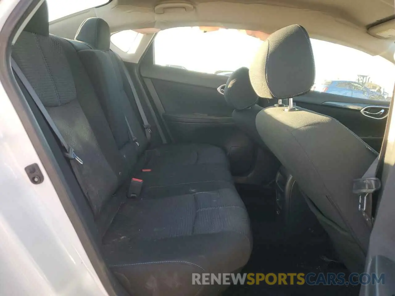 10 Photograph of a damaged car 3N1AB7AP6KY446586 NISSAN SENTRA 2019