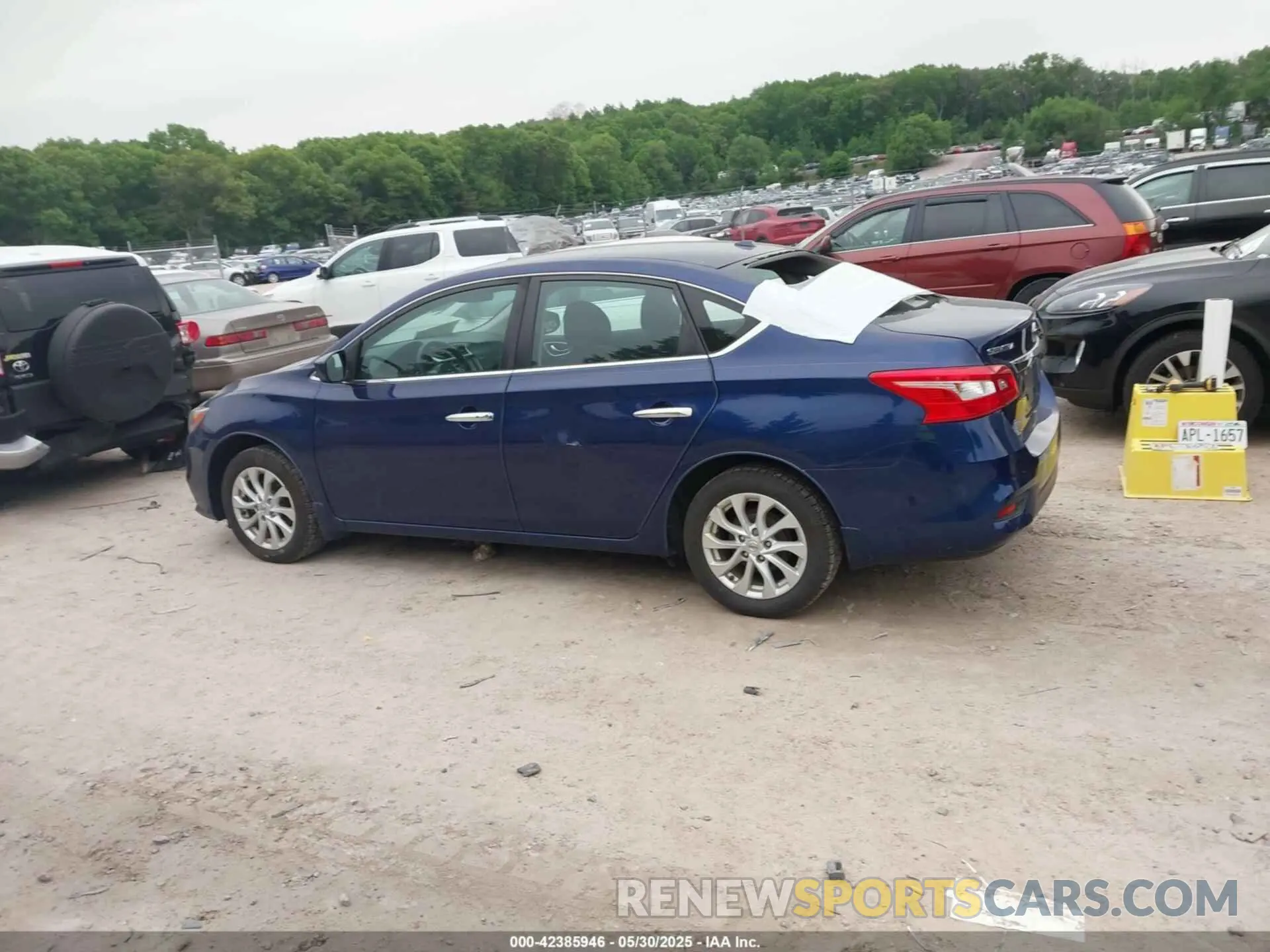 15 Photograph of a damaged car 3N1AB7AP7KL602910 NISSAN SENTRA 2019