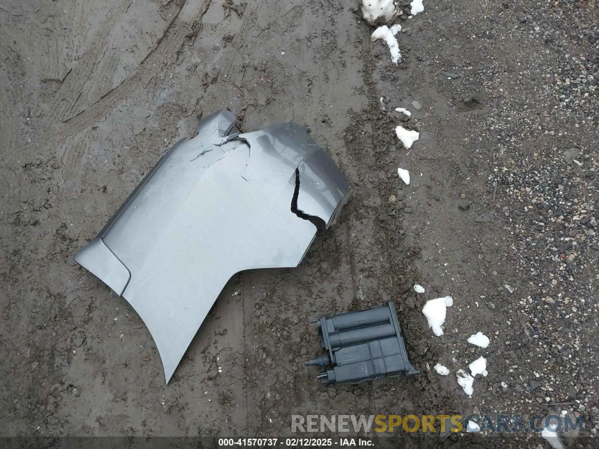 12 Photograph of a damaged car 3N1AB7AP7KL604088 NISSAN SENTRA 2019