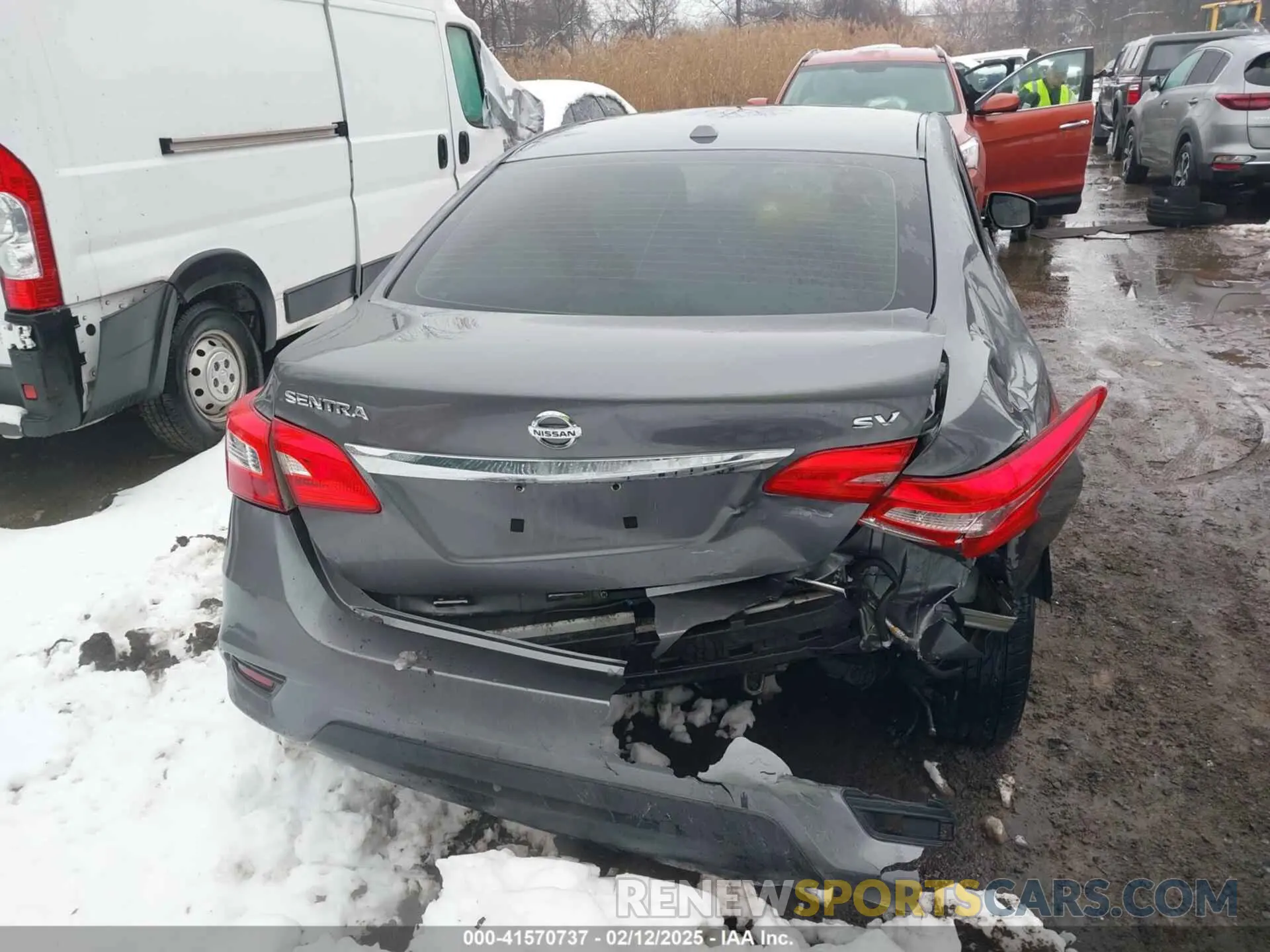 17 Photograph of a damaged car 3N1AB7AP7KL604088 NISSAN SENTRA 2019
