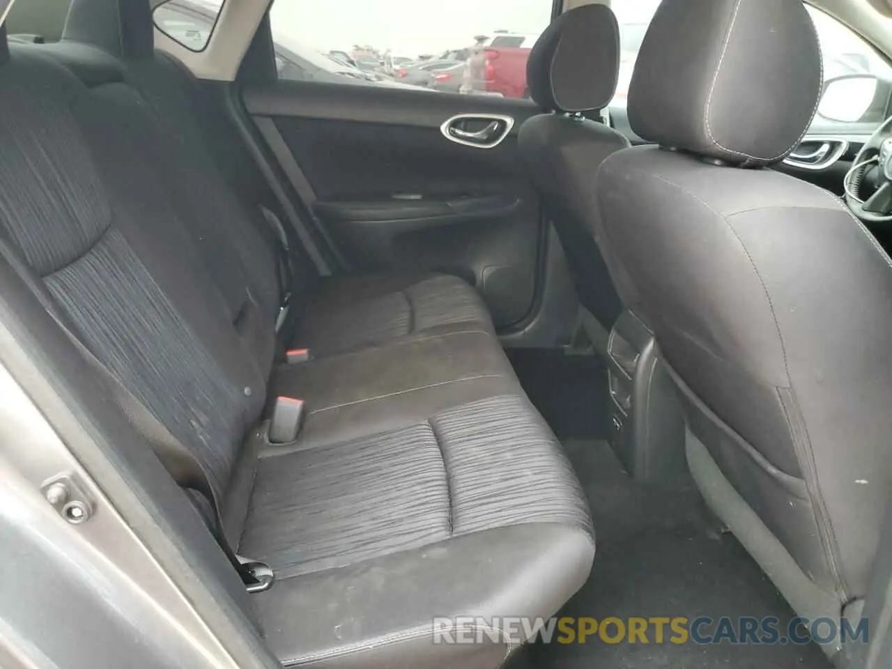 10 Photograph of a damaged car 3N1AB7AP7KL605290 NISSAN SENTRA 2019