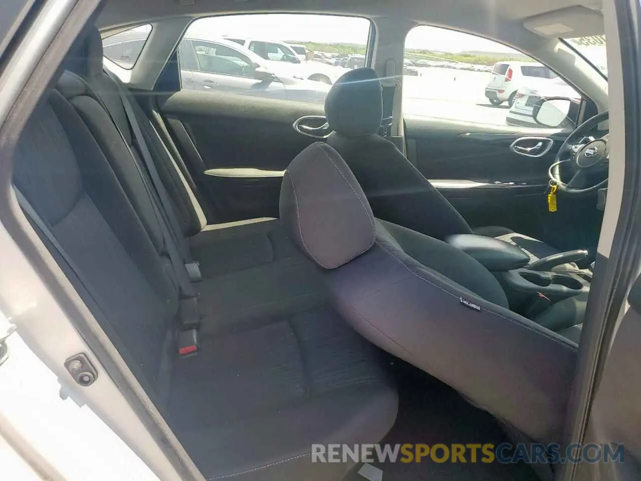 10 Photograph of a damaged car 3N1AB7AP7KL608383 NISSAN SENTRA 2019