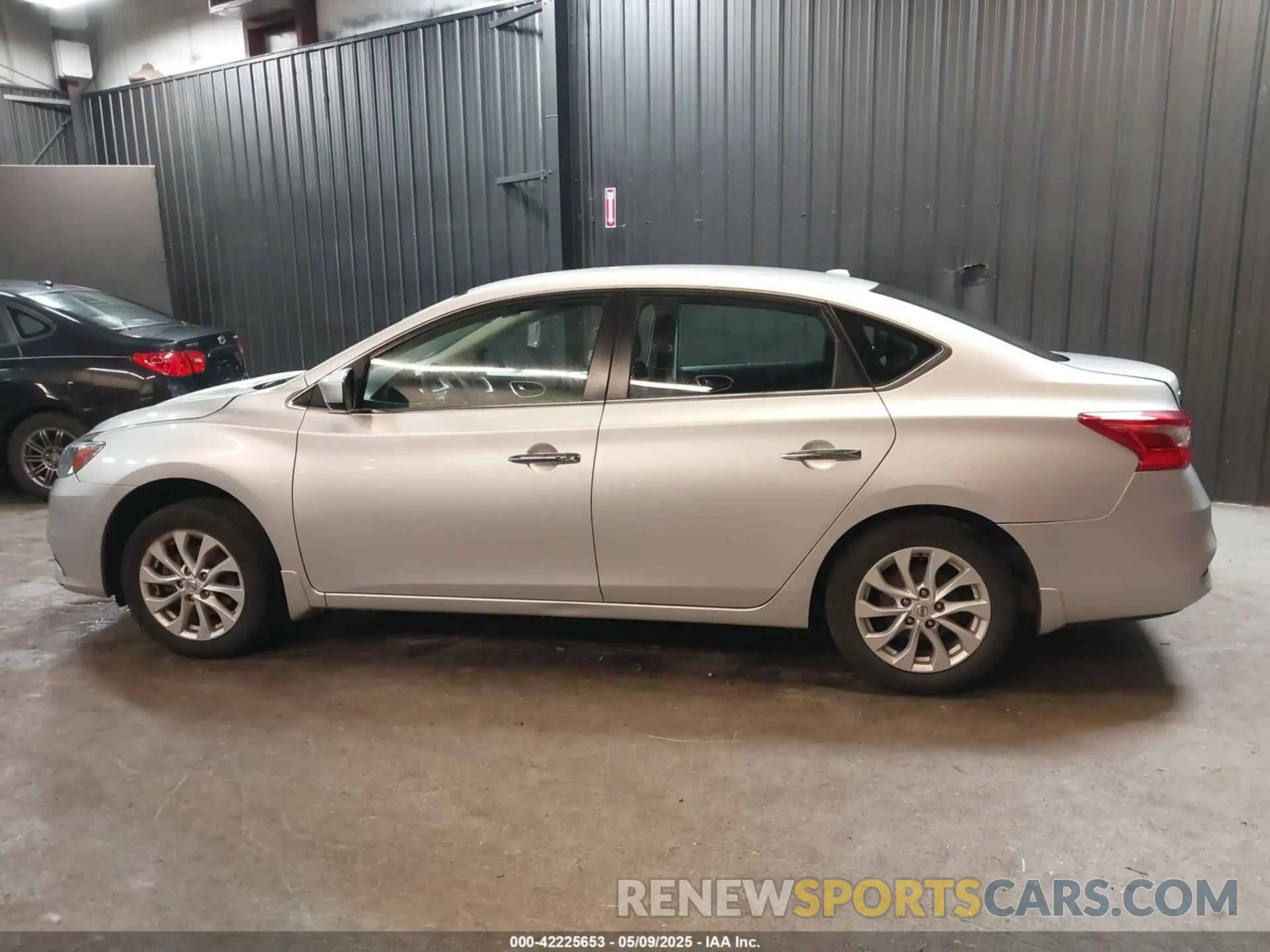 14 Photograph of a damaged car 3N1AB7AP7KL609257 NISSAN SENTRA 2019