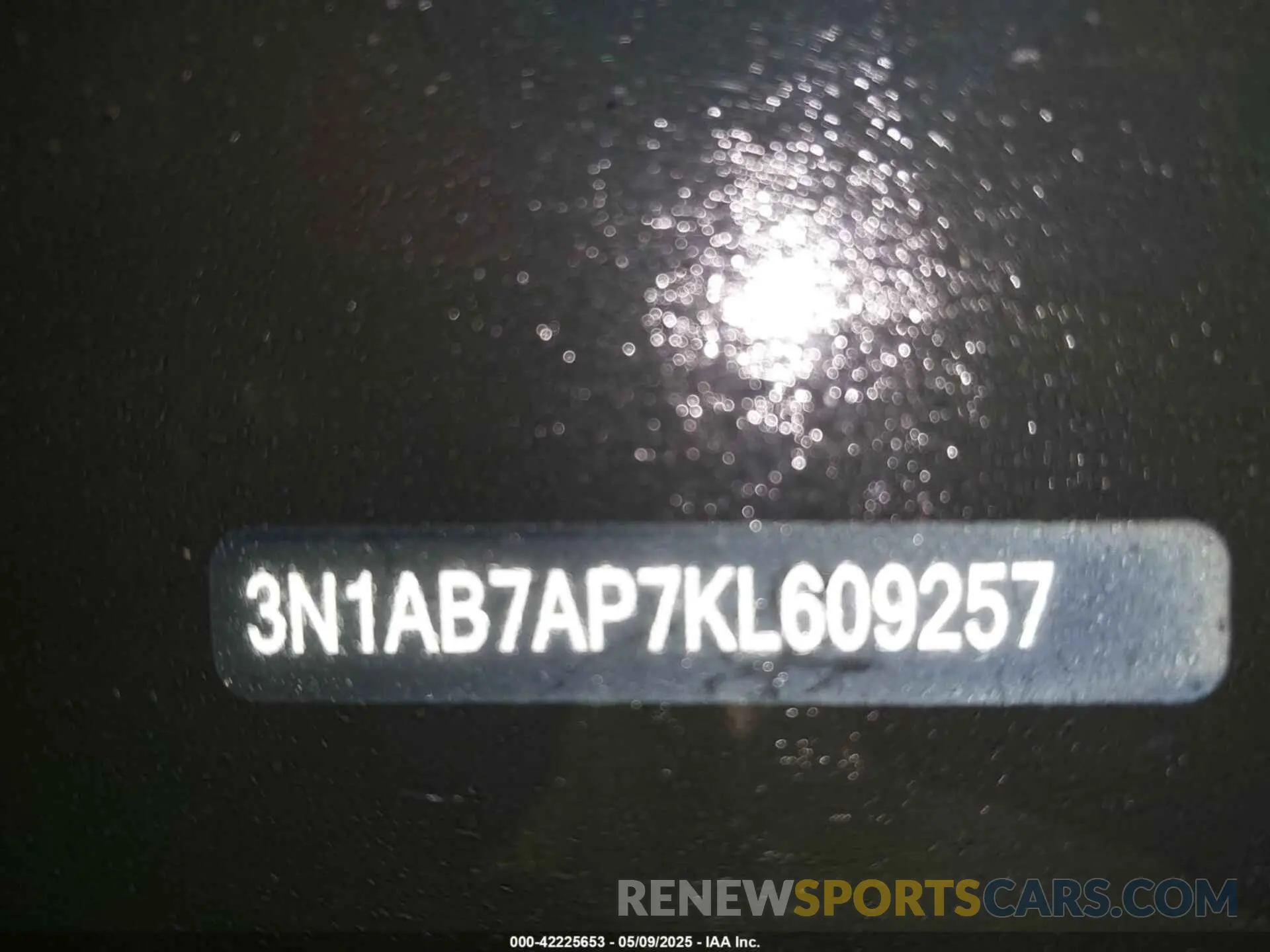 17 Photograph of a damaged car 3N1AB7AP7KL609257 NISSAN SENTRA 2019