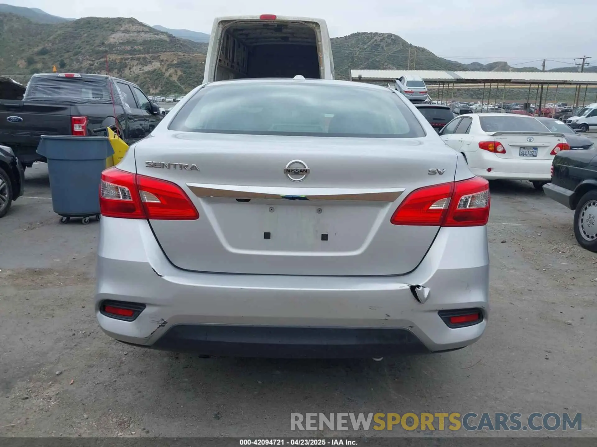 16 Photograph of a damaged car 3N1AB7AP7KL618363 NISSAN SENTRA 2019