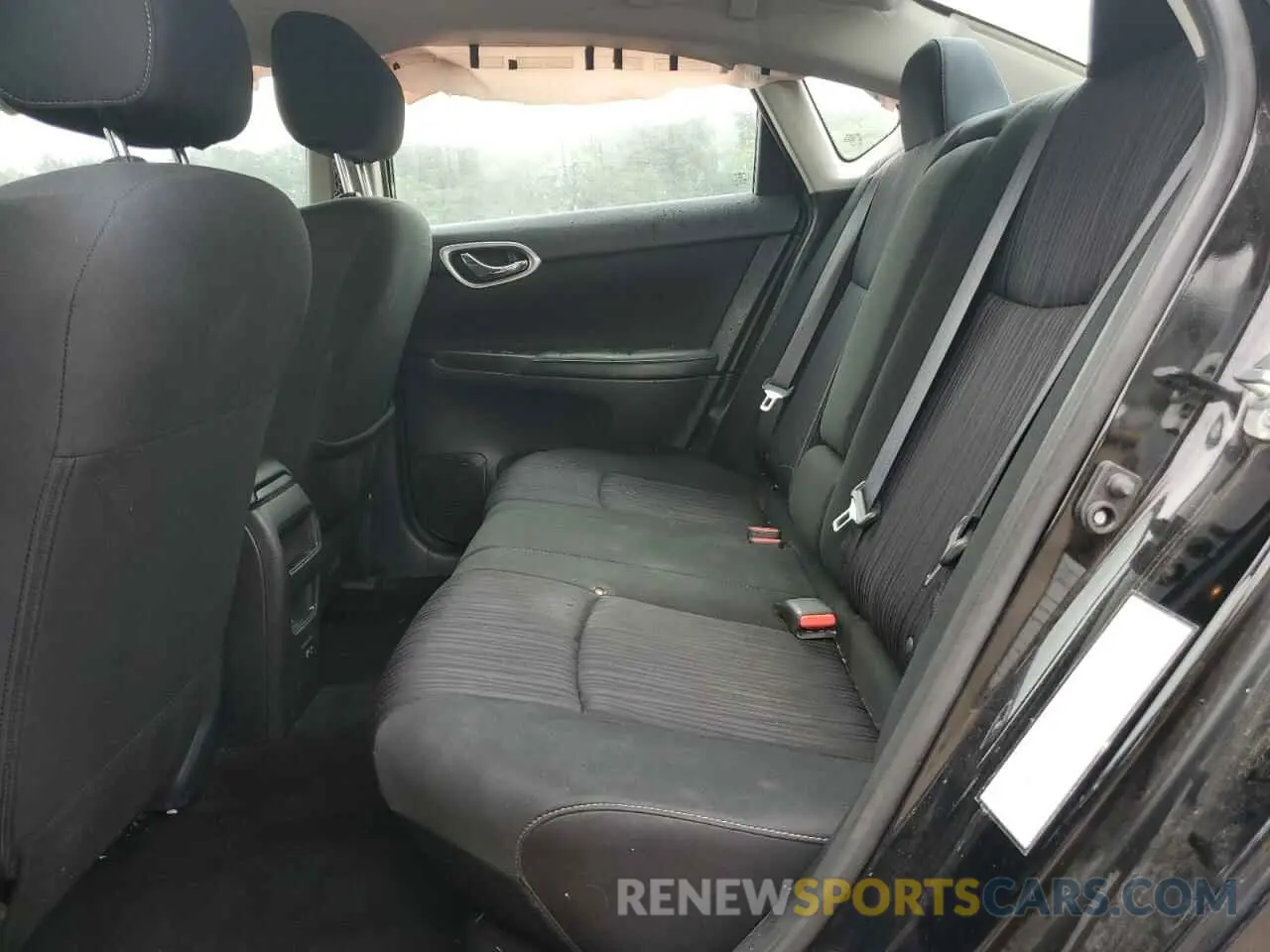 10 Photograph of a damaged car 3N1AB7AP7KL627077 NISSAN SENTRA 2019